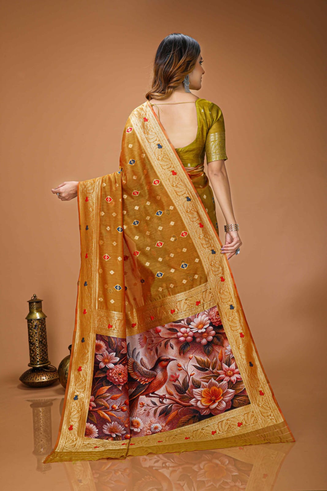 Elegant Green Designer Saree with Floral Printed Pallu – Festive & Traditional Wear