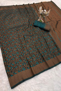 Elegant Dark Green Banarasi Style Zari Woven Saree with Rich Golden Pallu – Wedding & Festive Wear