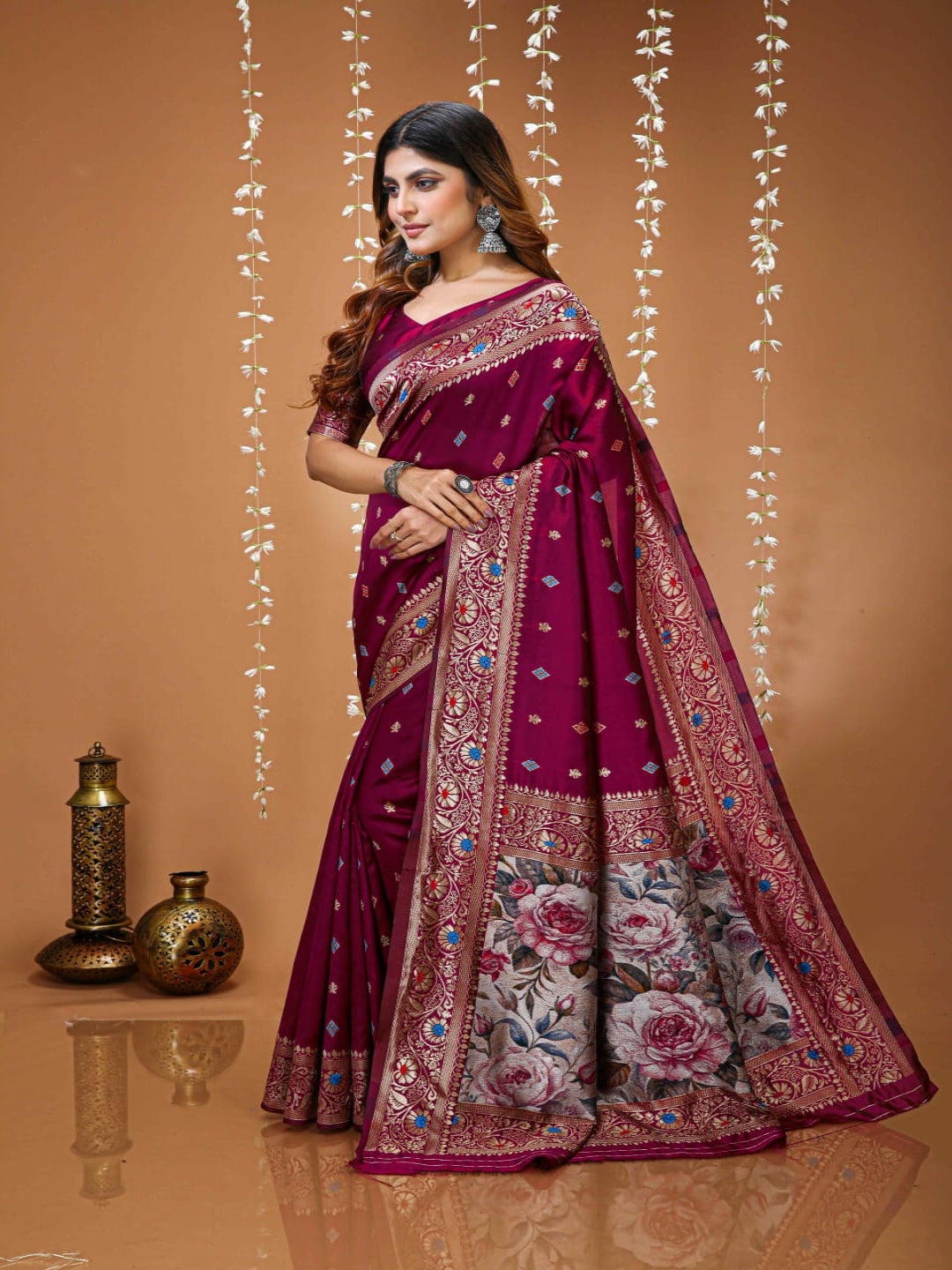 Elegant Wine Maroon Floral Printed Zari Border Saree with Designer Pallu – Festive & Wedding Wear