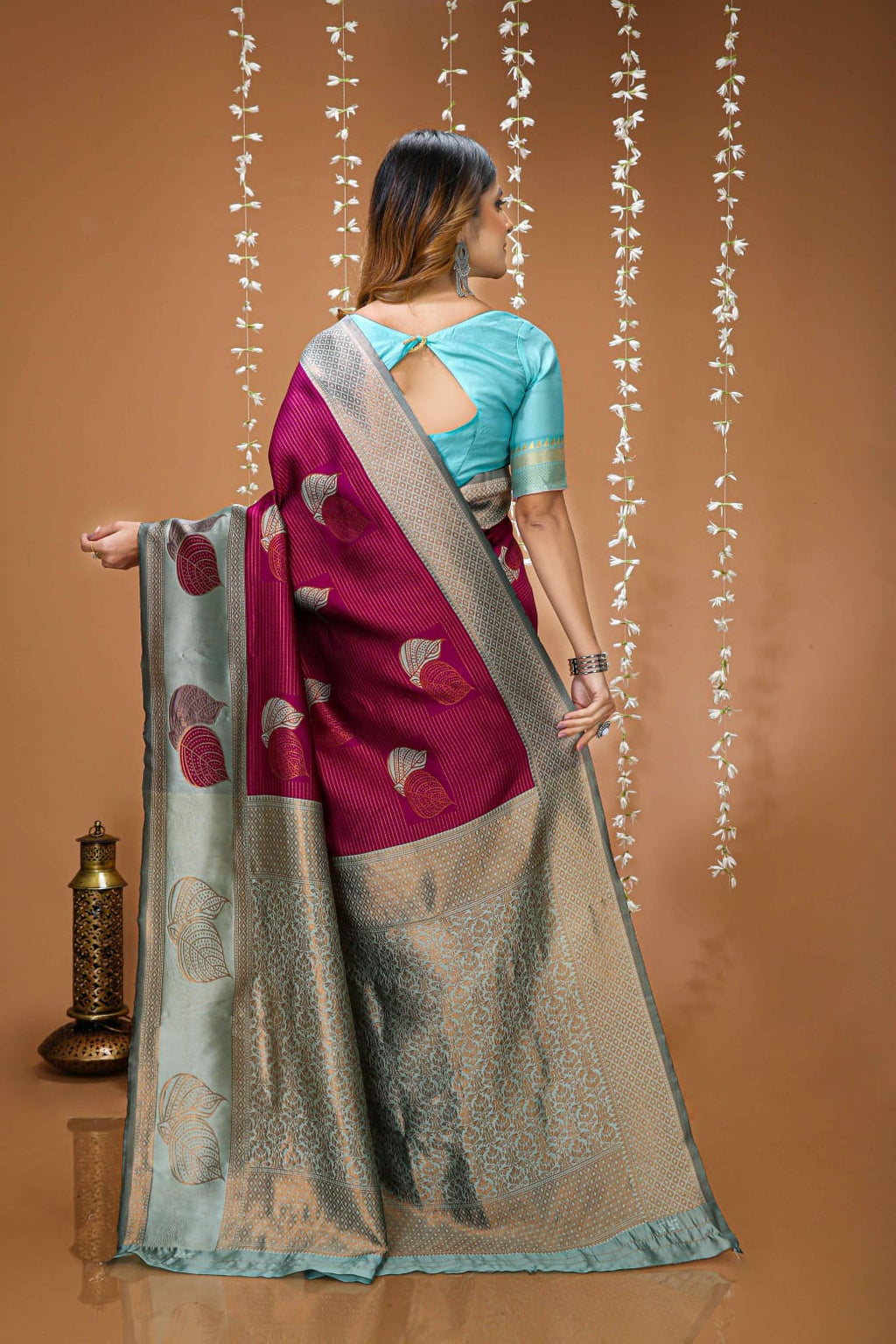 Elegant Beige & Red Zari Woven Saree with Rich Designer Pallu – Festive & Wedding Wear