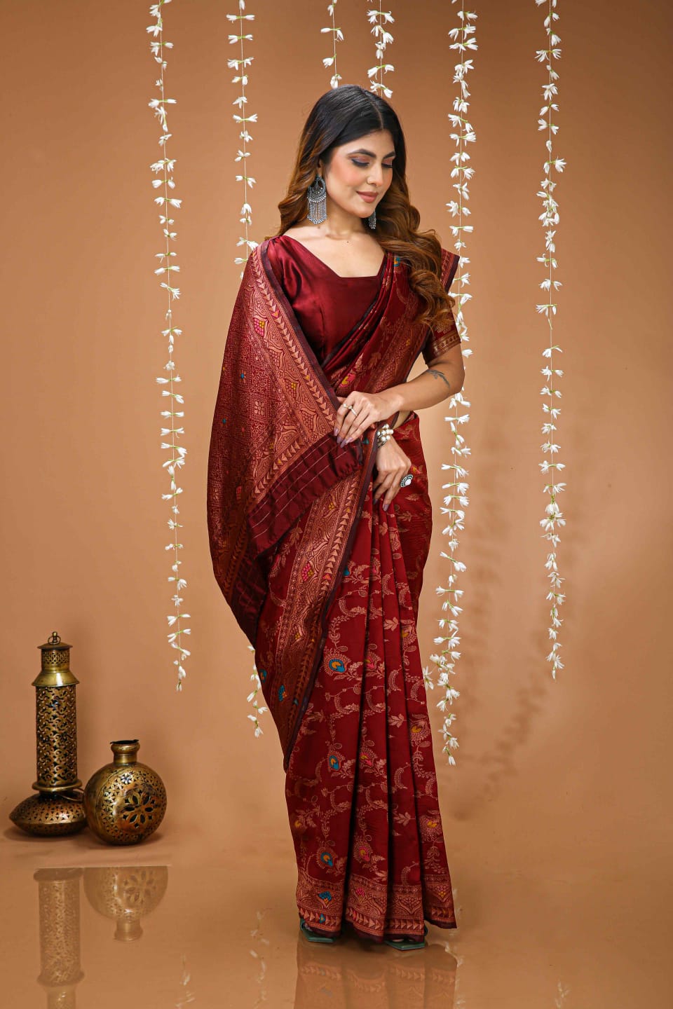 Elegant Maroon Zari Woven Banarasi Style Saree with Rich Designer Pallu – Wedding & Festive Wear