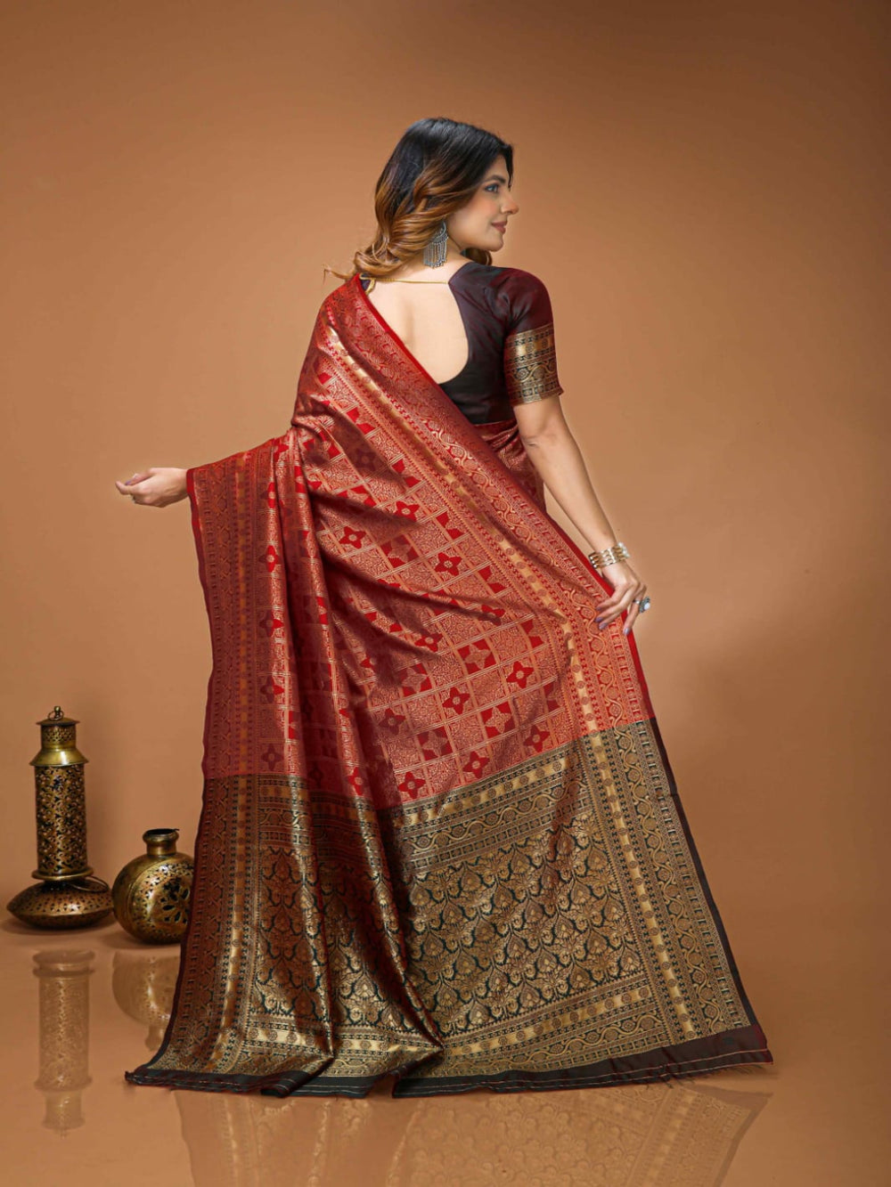 Elegant Red Banarasi Silk Saree with Rich Zari Weaving
