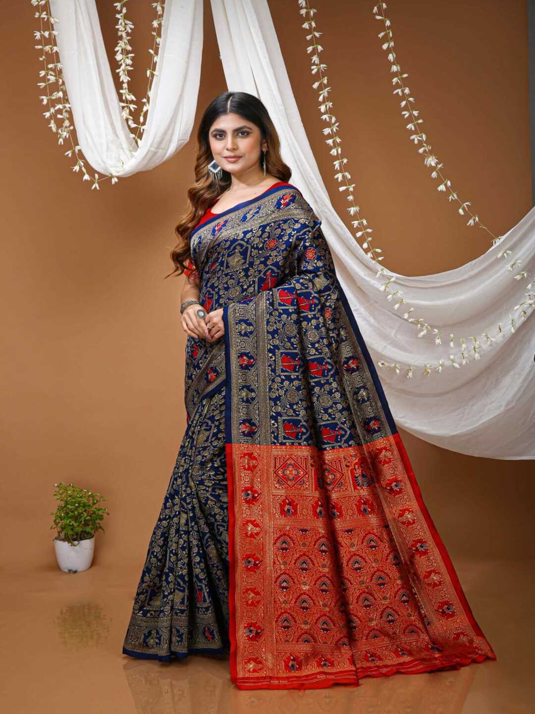 Graceful Pastel Green Banarasi Silk Saree with Rich Zari Border