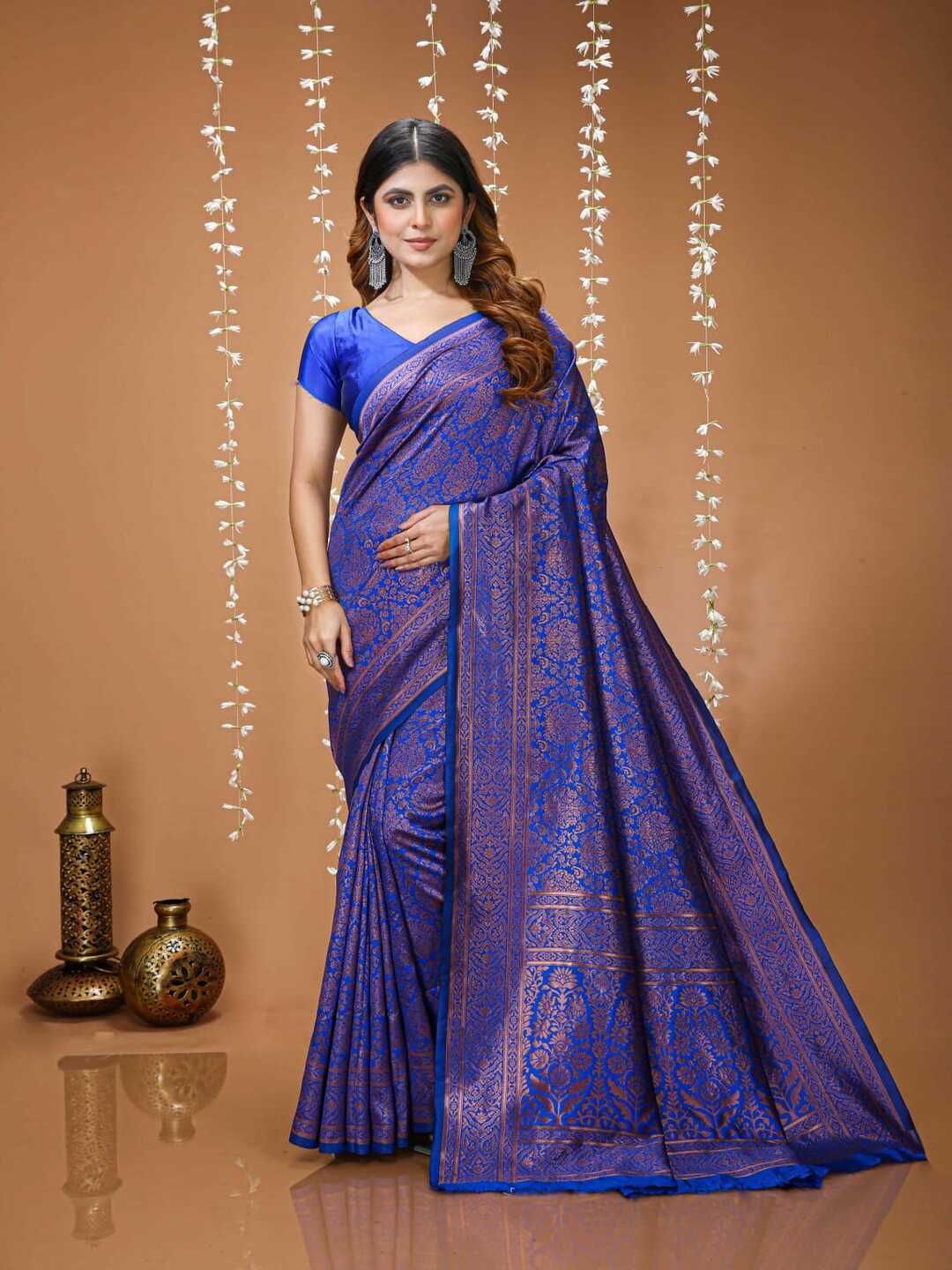Vibrant Rani Pink Banarasi Silk Saree with Elegant Zari Weaving