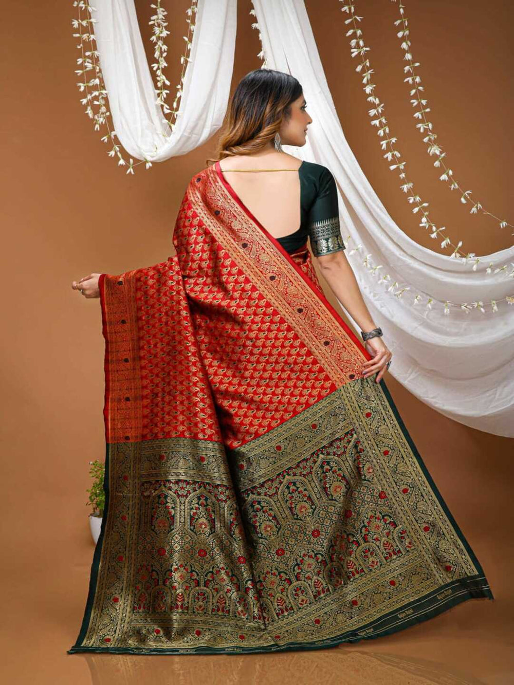 Elegant Mustard Yellow Banarasi Silk Saree with Rich Zari Border