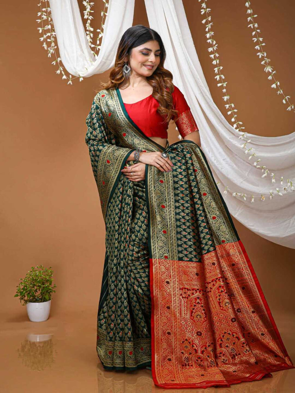 Elegant Mustard Yellow Banarasi Silk Saree with Rich Zari Border