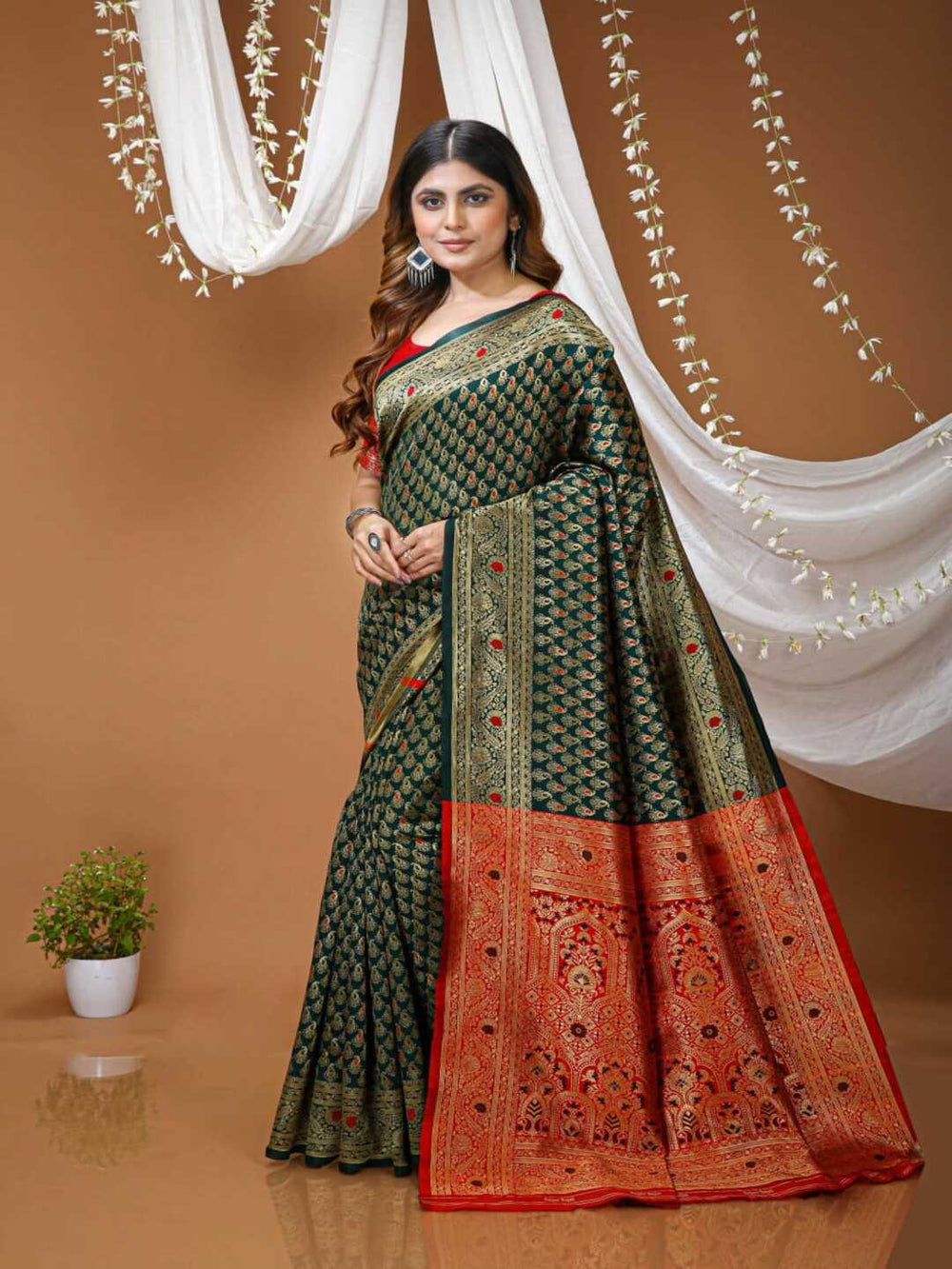 Elegant Mustard Yellow Banarasi Silk Saree with Rich Zari Border