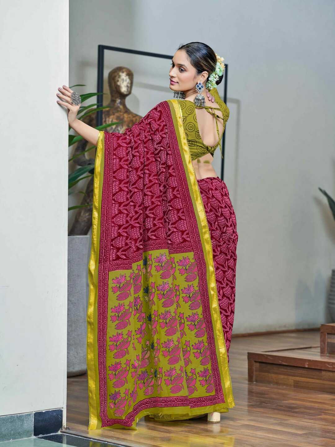 Elegant Pink & Olive Green Printed Pure Cotton Saree with Contrast Border
