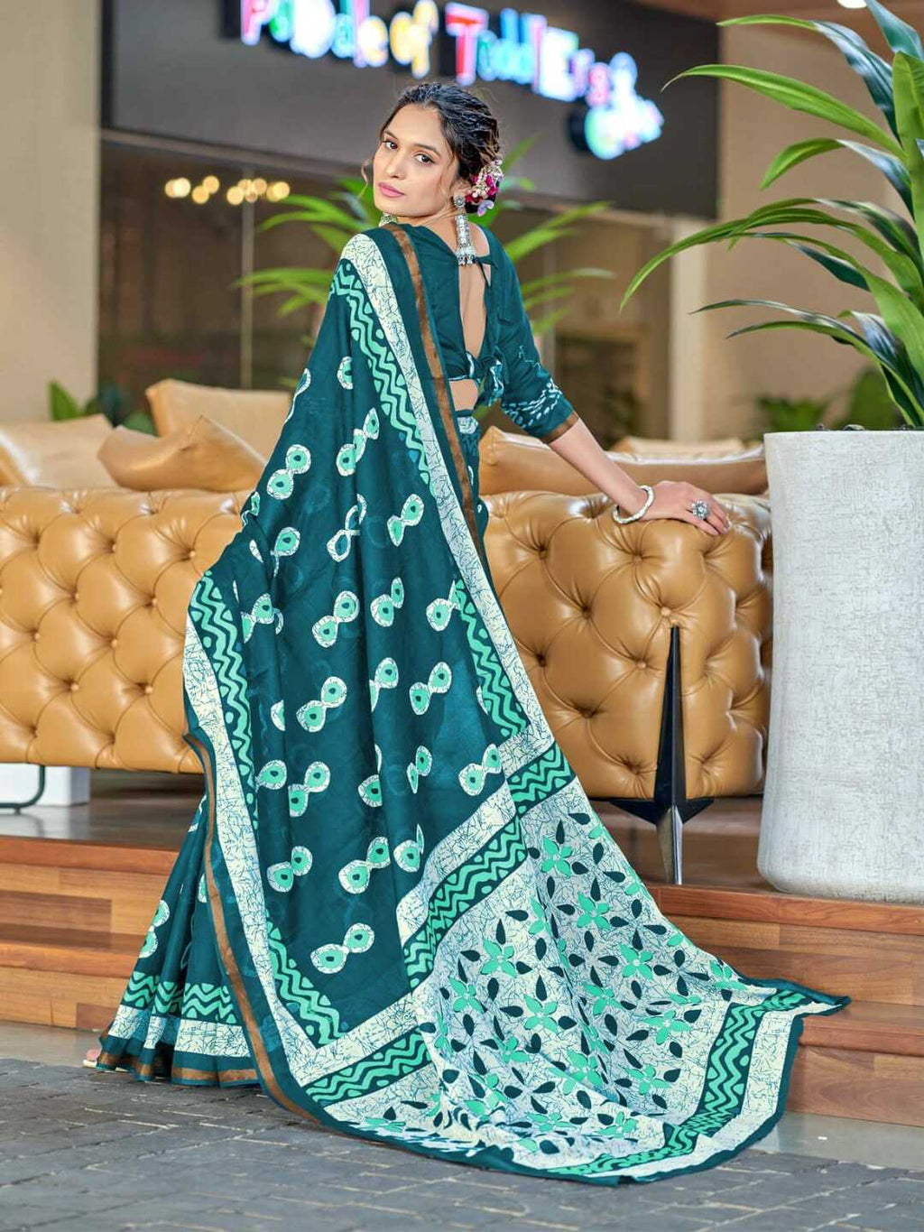 Stylish Rama Printed Pure Cotton Saree with Contemporary Motifs