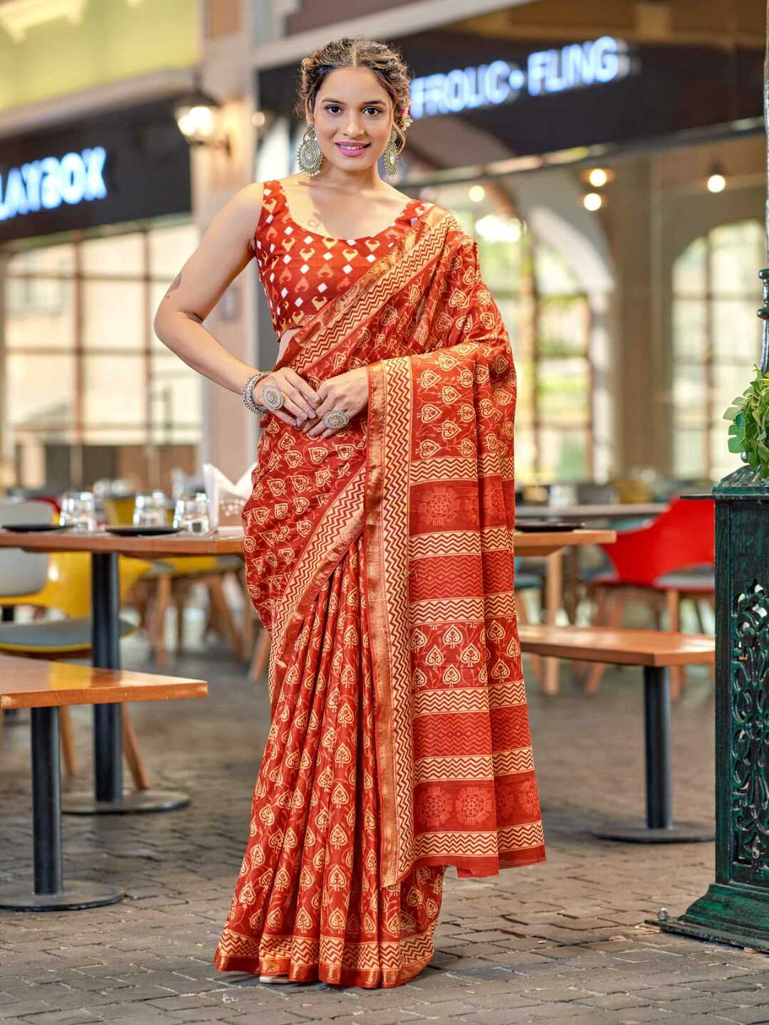 Graceful Olive Green Printed Pure Cotton Saree with Subtle Zari Border