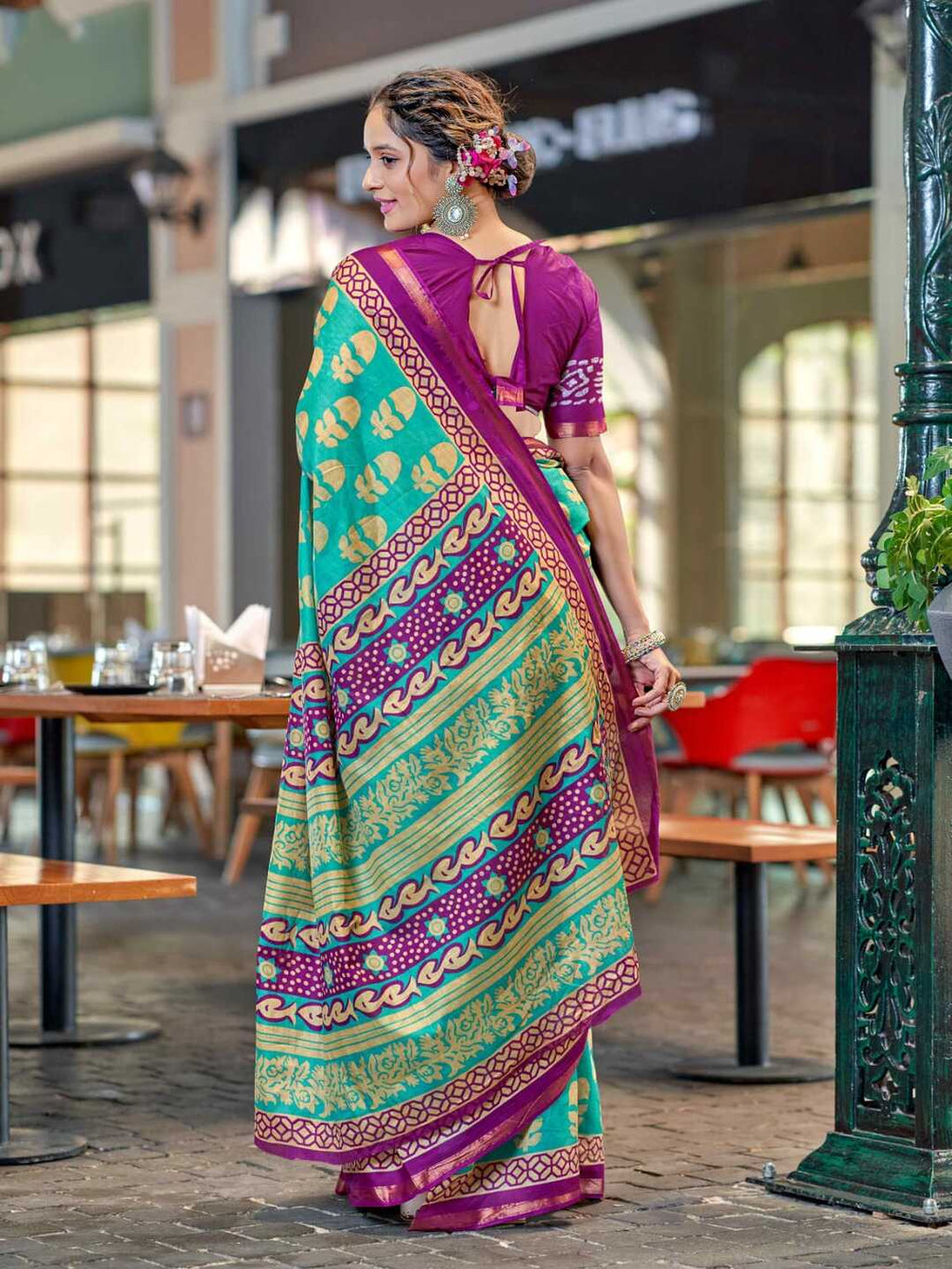 Elegant Teal & Magenta Printed Pure Cotton Saree with Traditional Border