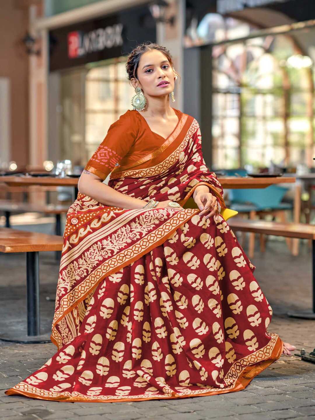 Elegant Teal & Magenta Printed Pure Cotton Saree with Traditional Border