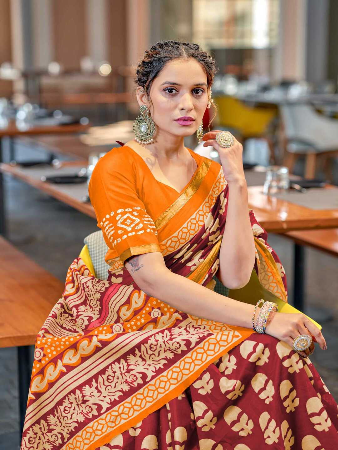 Elegant Teal & Magenta Printed Pure Cotton Saree with Traditional Border