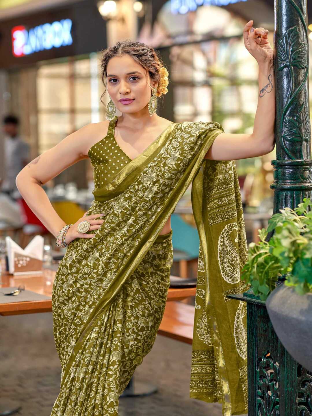 Graceful Green Printed Pure Cotton Saree with Ethnic Motifs
