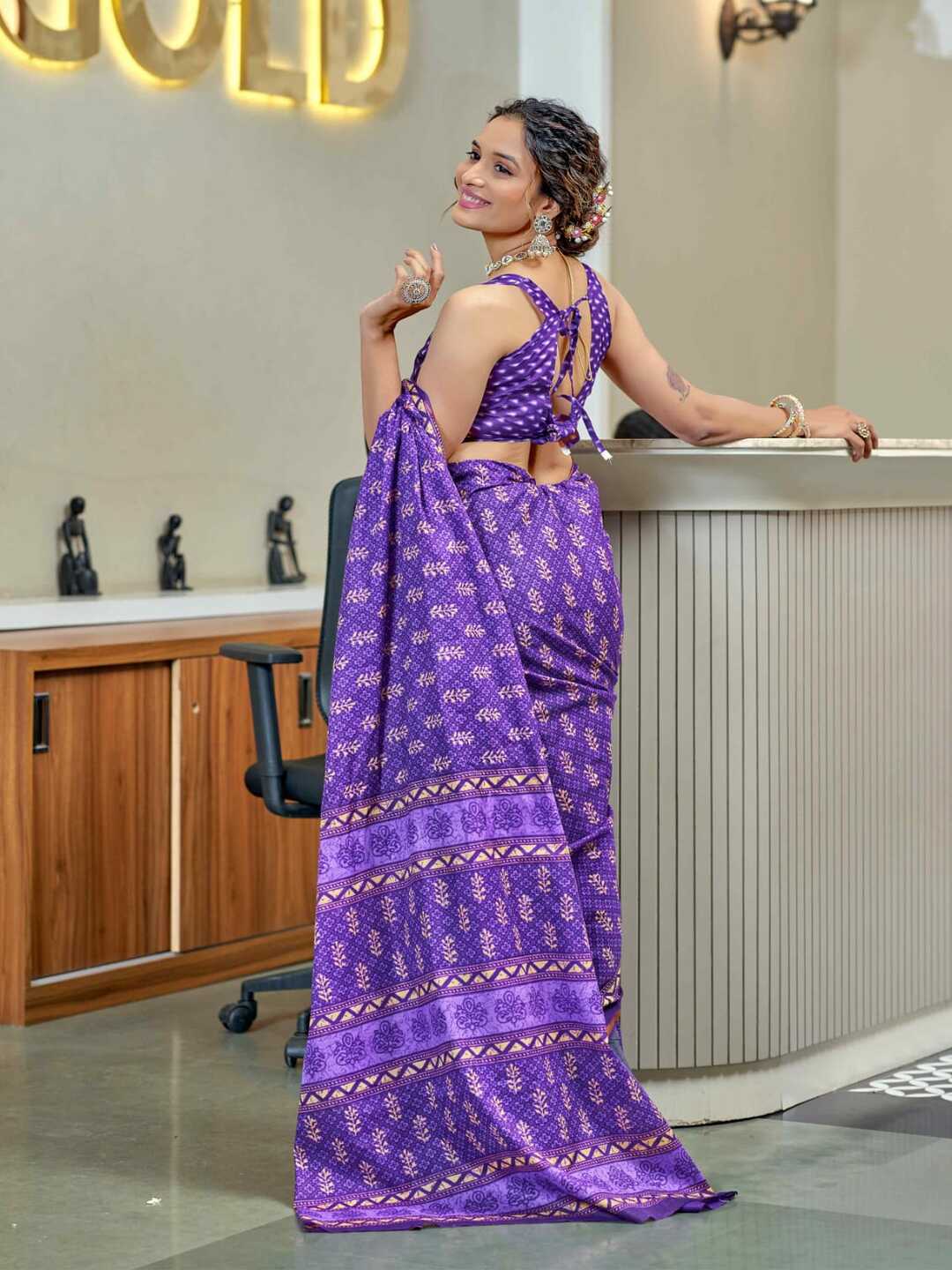 Elegant Dusty Blue Printed Pure Cotton Saree with Intricate Border