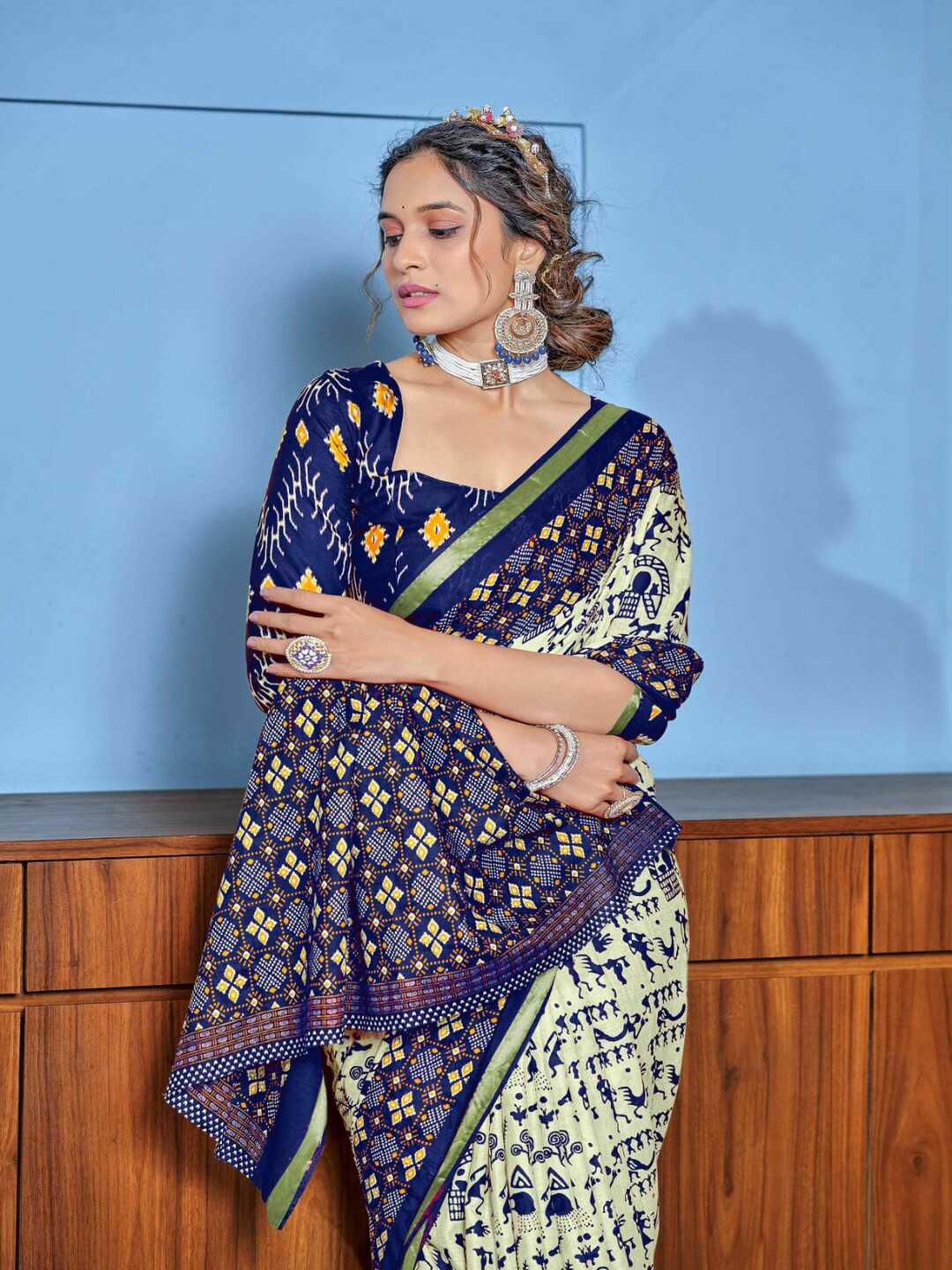 Elegant Cream Blue Tribal Print Pure Cotton Saree
