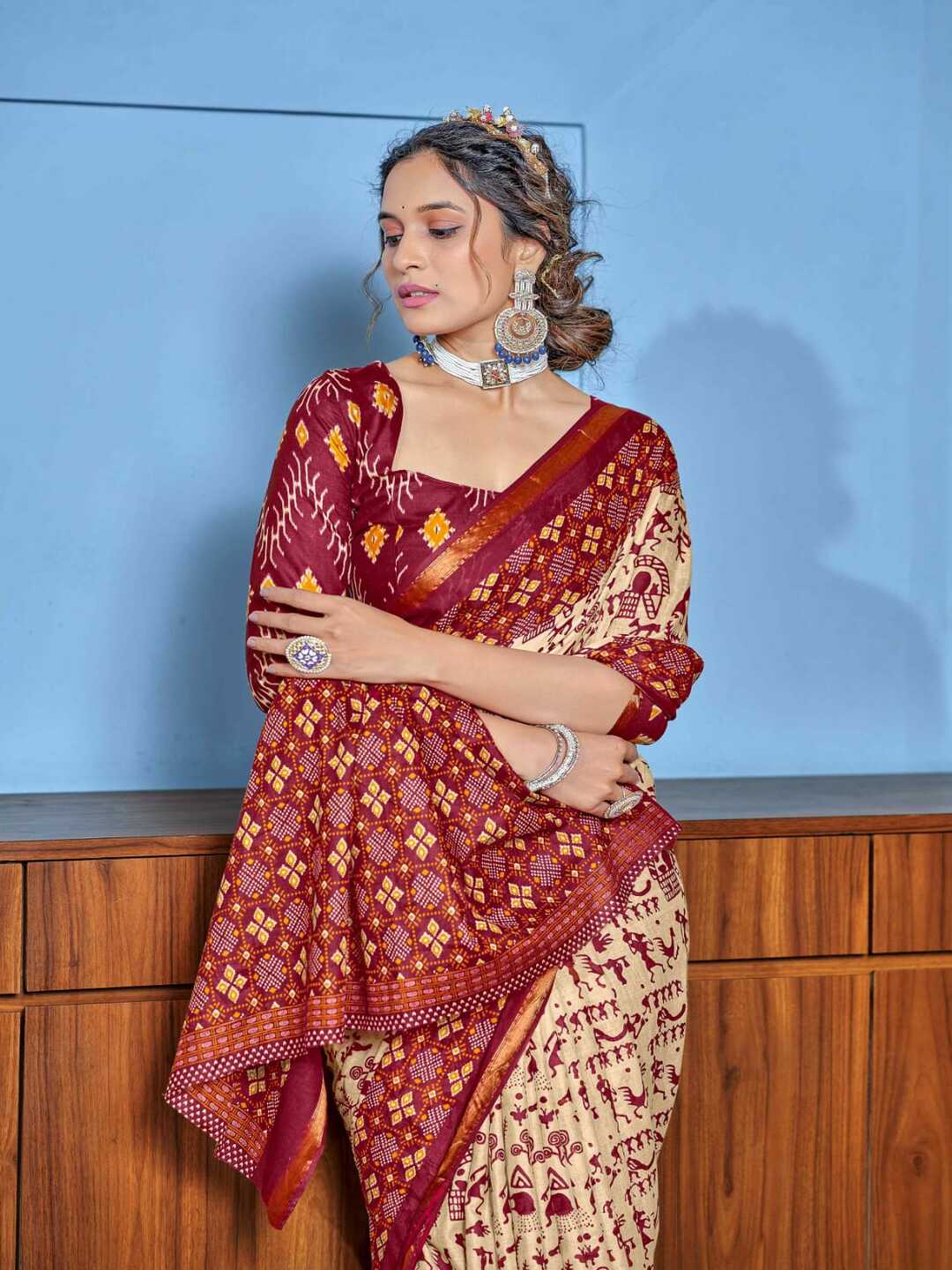 Elegant Cream Blue Tribal Print Pure Cotton Saree