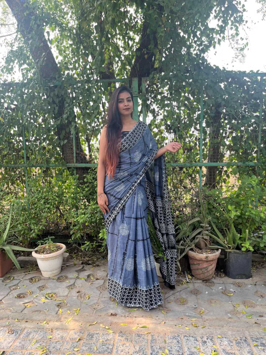 Elegant Pure Cotton Grey Saree with Black Border & Ethnic Print