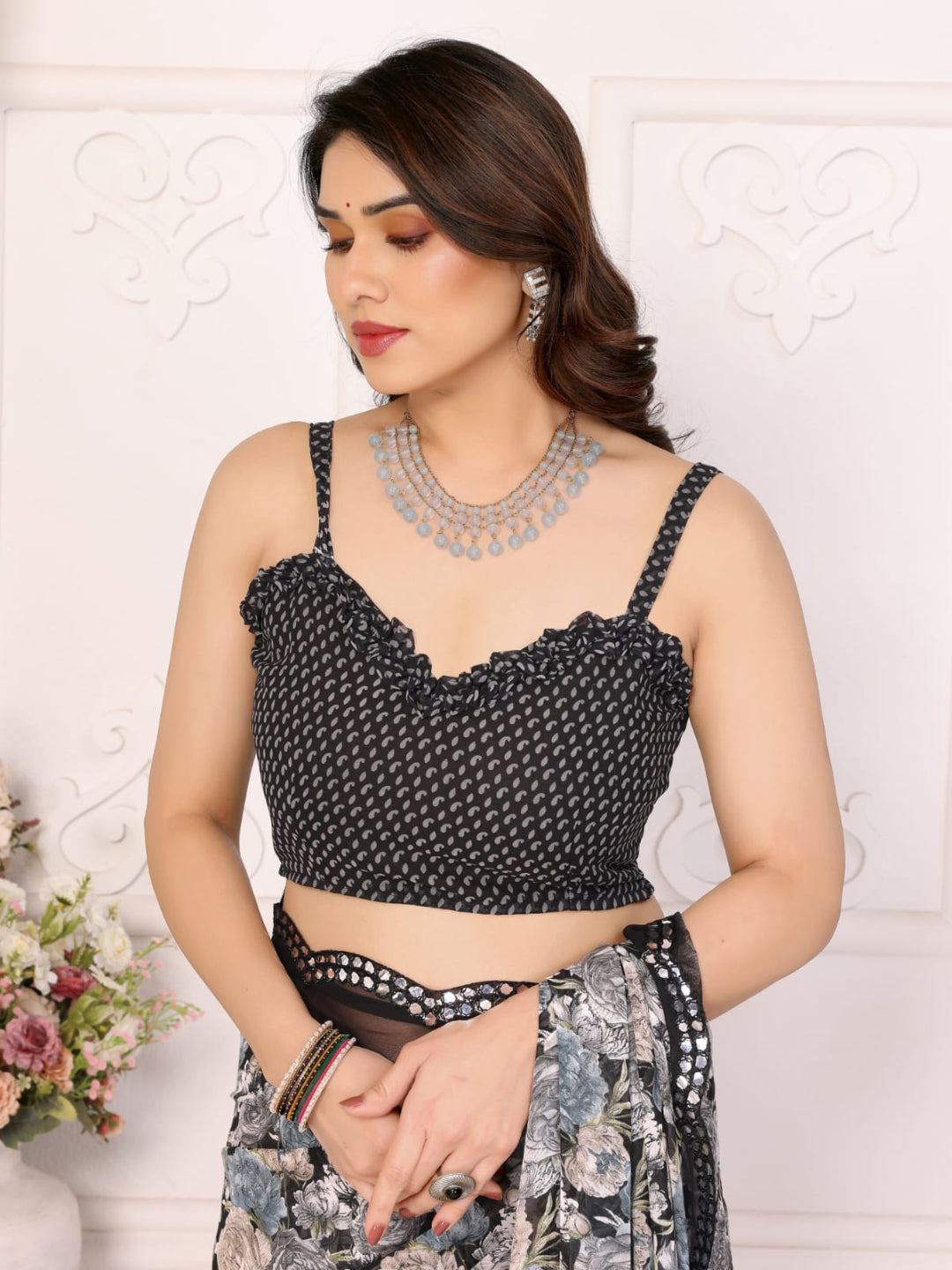 Elegant Black & Grey Floral Printed Saree with Designer Border – Party & Festive Wear