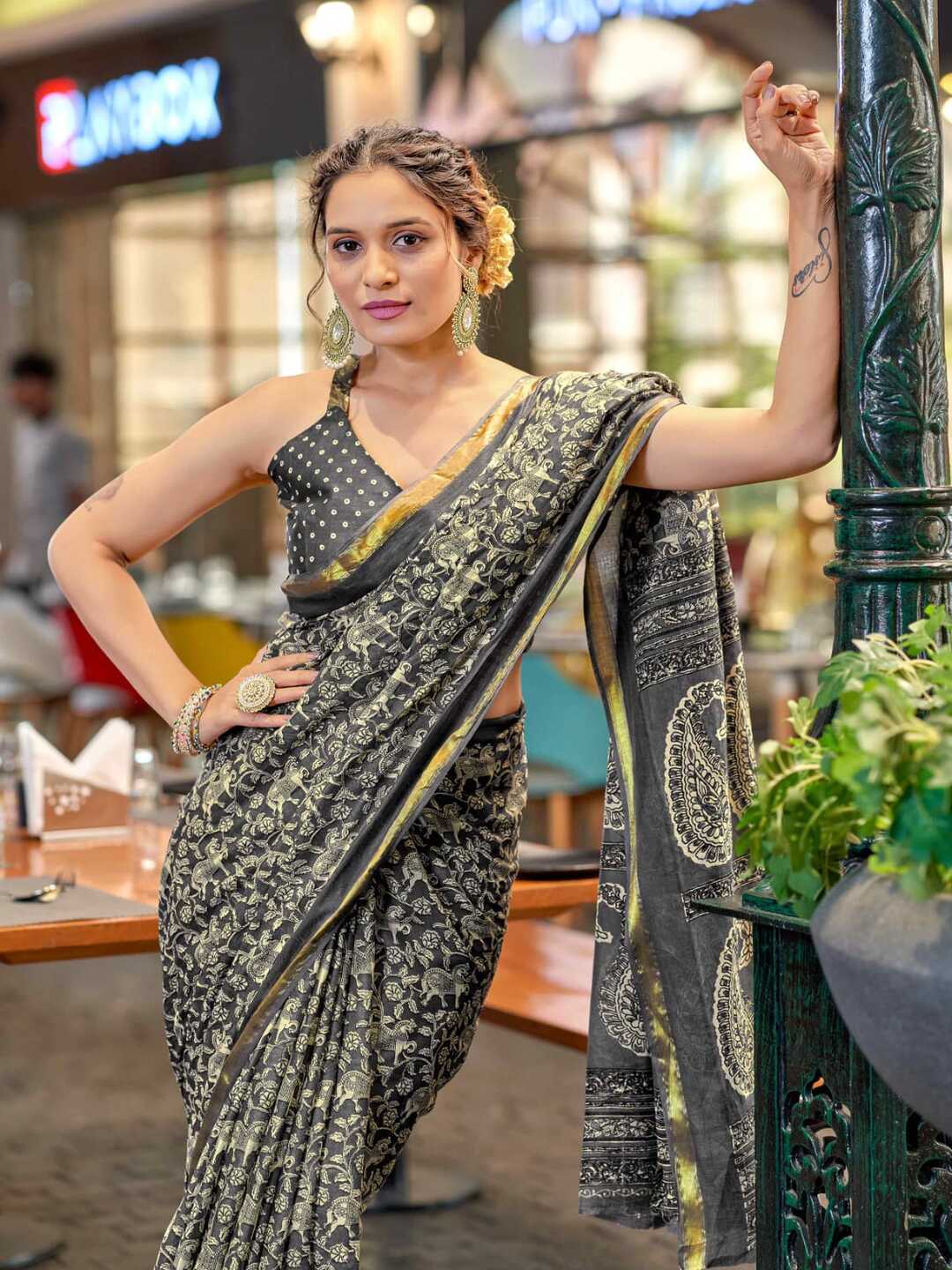 Graceful Green Printed Pure Cotton Saree with Ethnic Motifs