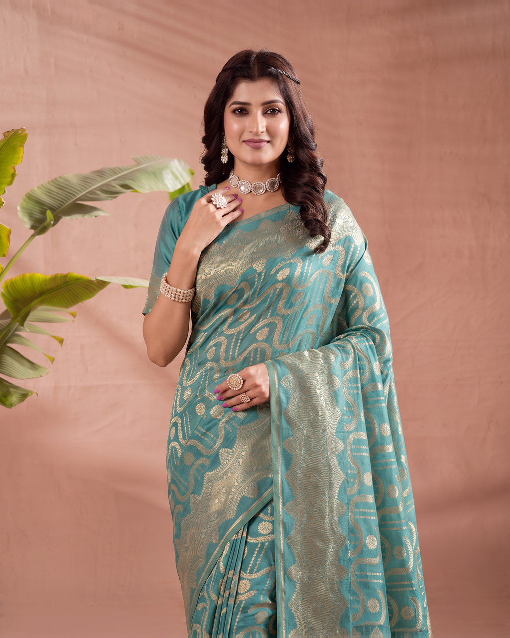 Aadvika Pastel Zari Paithani Silk Saree - Rama Green - upper closeup