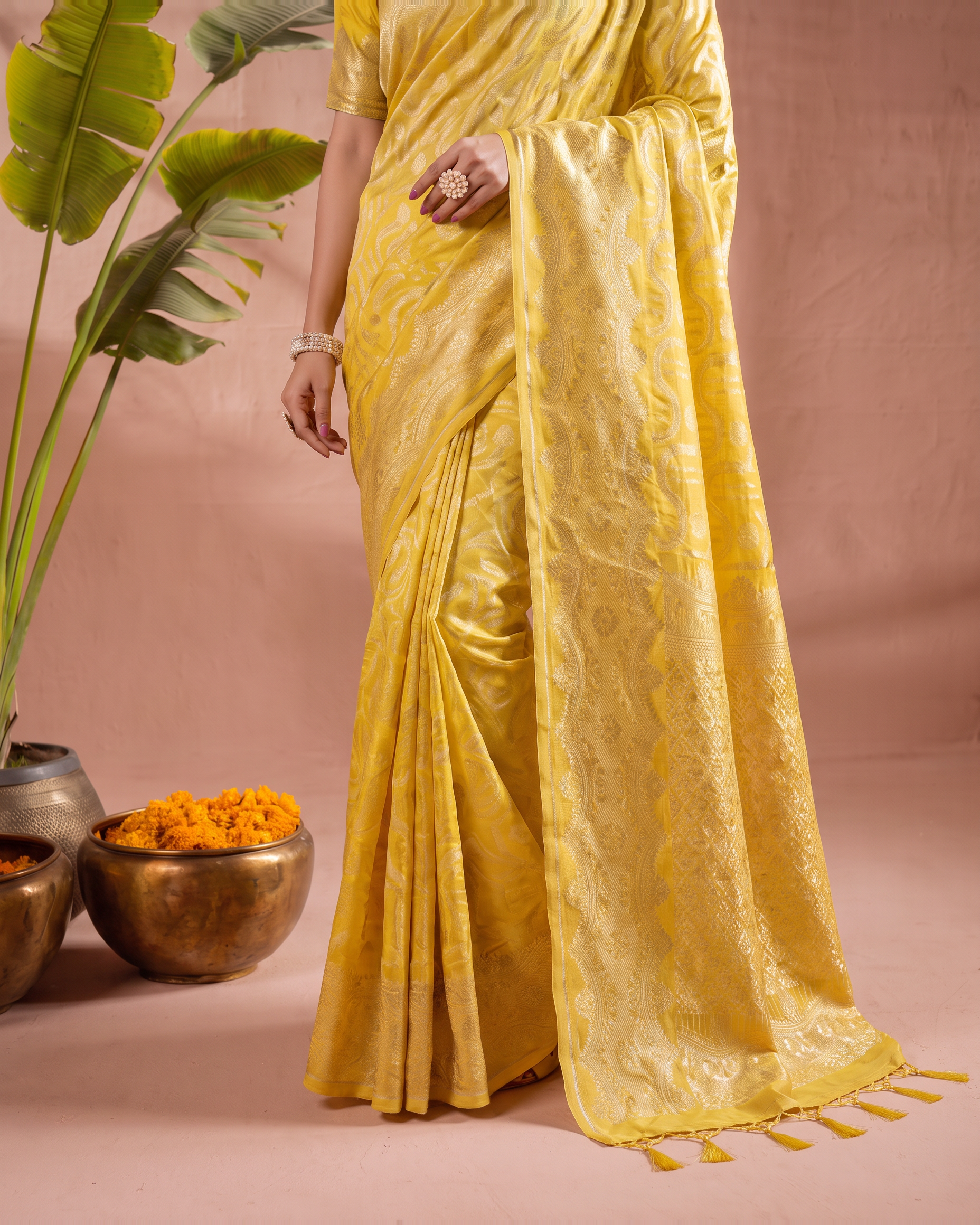 Aadvika Pastel Zari Paithani Silk Saree - Yellow - lower border closeup
