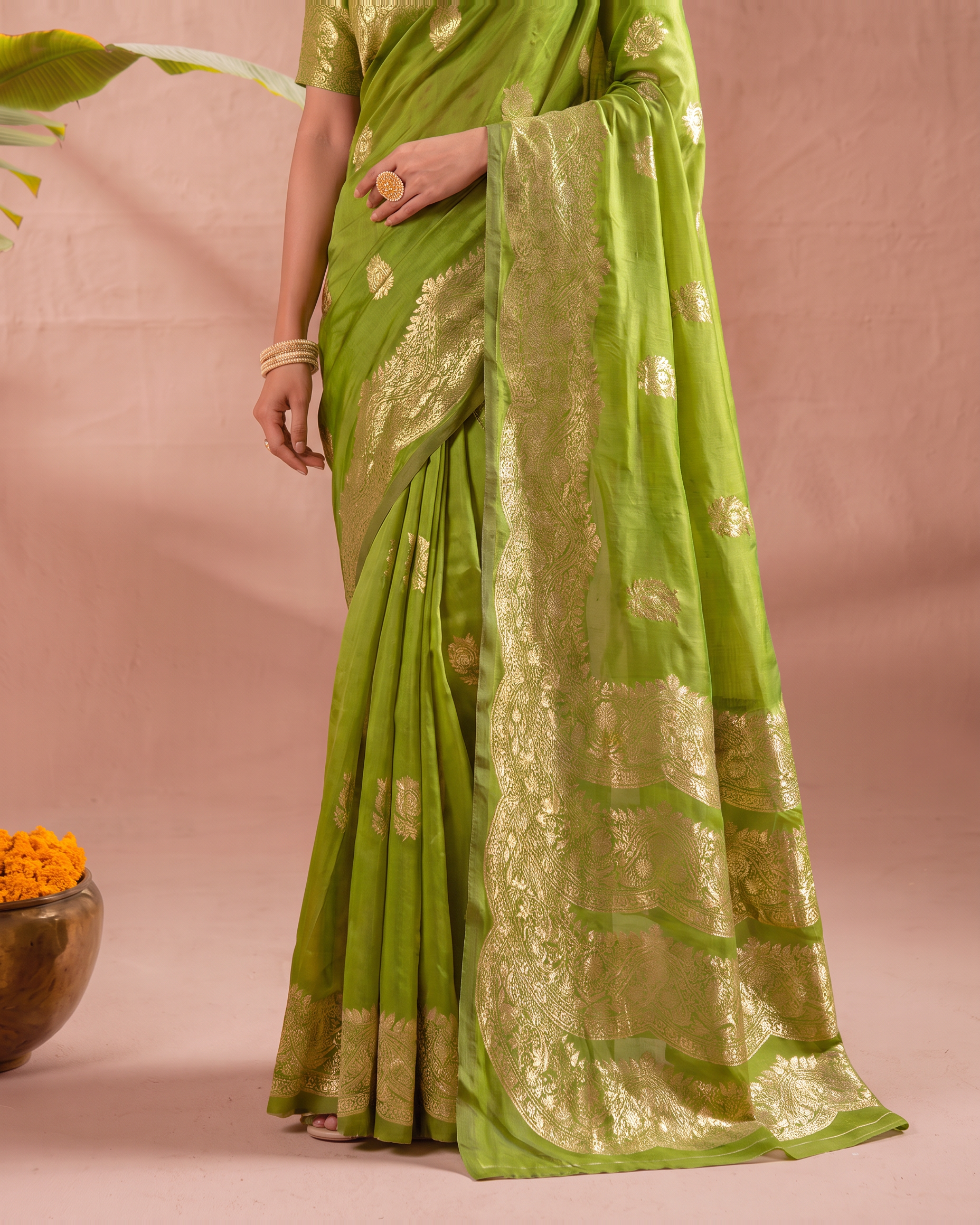 Aaradhya Peacock Pallu Paithani Silk Saree - Mehndi Green - lower border closeup