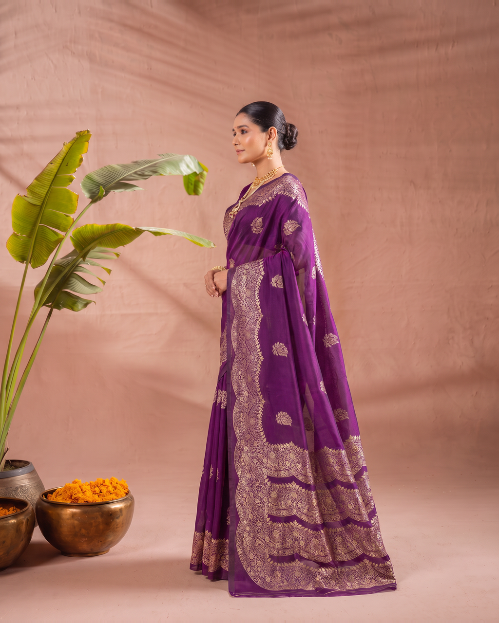 Aaradhya Peacock Pallu Paithani Silk Saree - Purple - side drape
