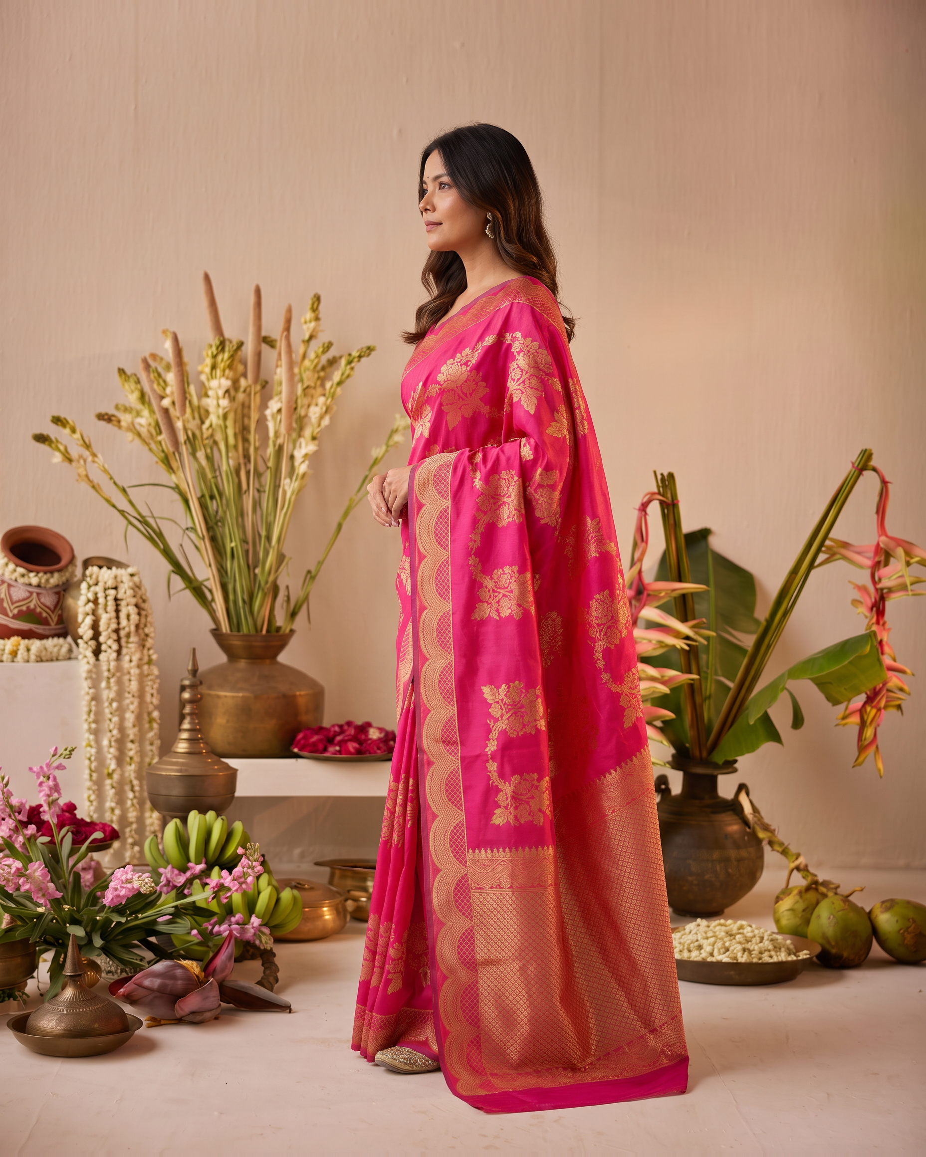 Aaravi Feather Pattern Festive Saree with Light Designer Pallu - Pink - side