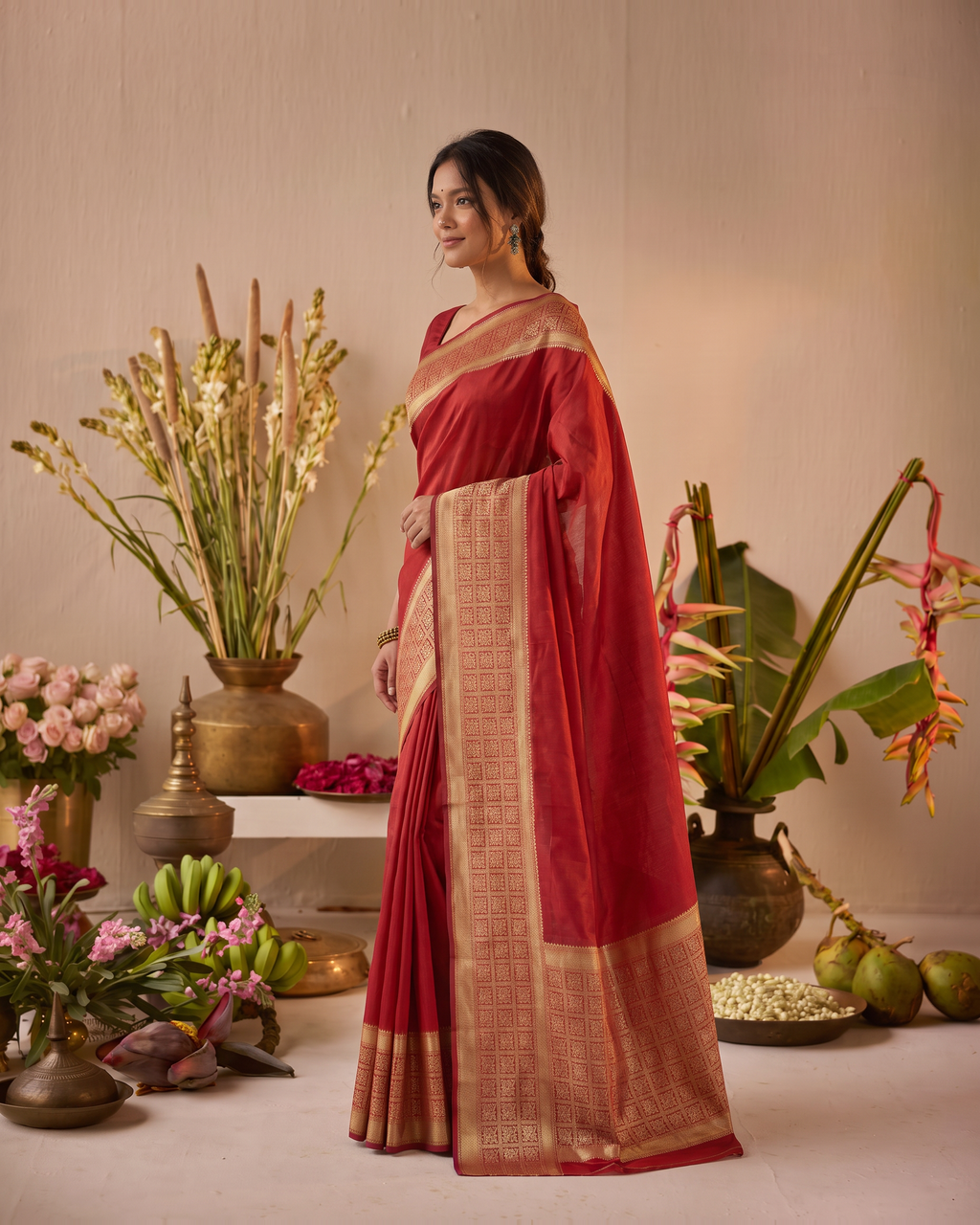 Aaravi Feather Pattern Festive Saree with Light Designer Pallu - Red - side