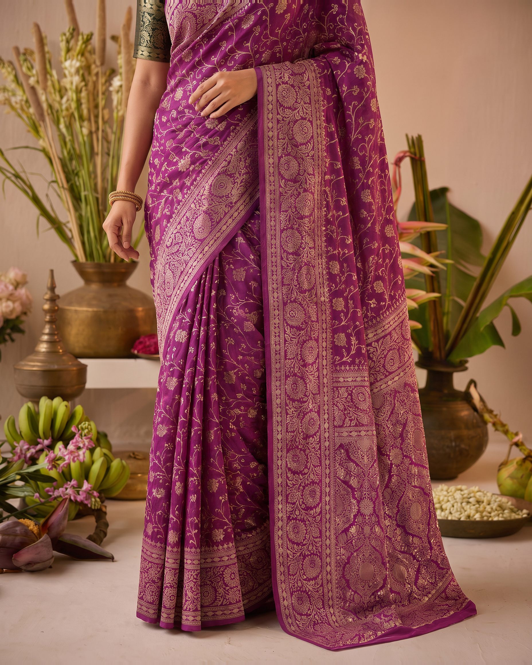 Aaravi Feather Pattern Festive Saree with Light Designer Pallu - Wine - lower closeup