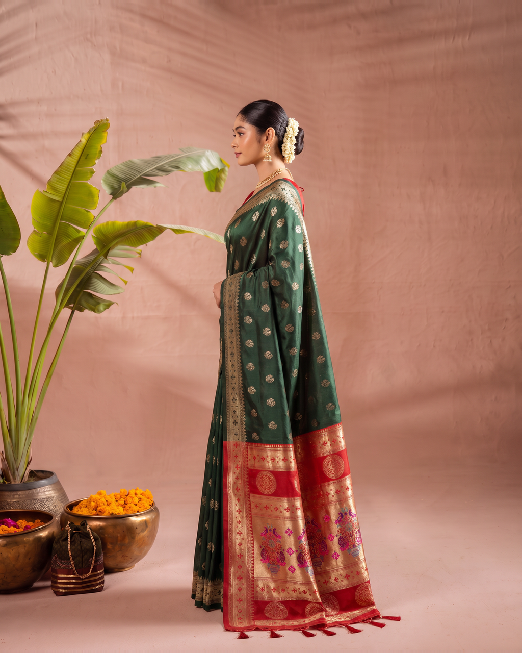 Aarohi Contrast Pallu Paithani Silk Saree - Dark Green - side drape