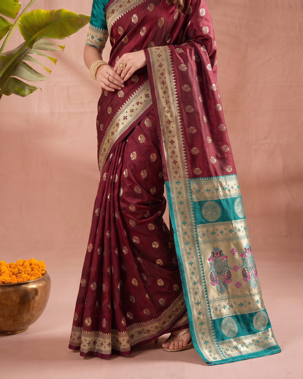 Aarohi Contrast Pallu Paithani Silk Saree - Maroon - lower closeup