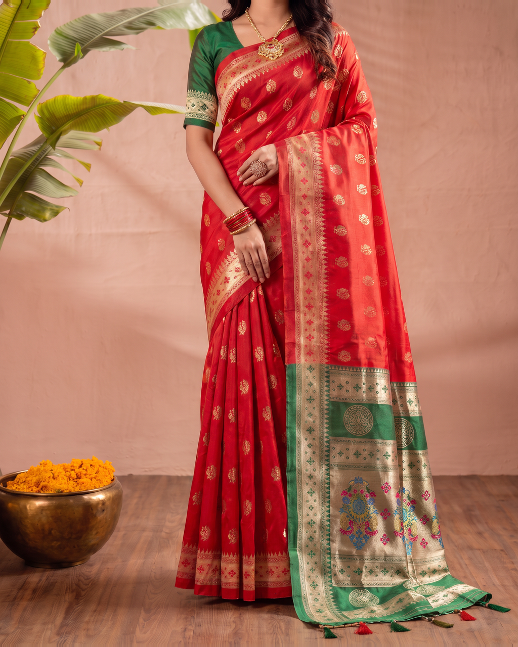 Aarohi Contrast Pallu Paithani Silk Saree - Red - lower closeup