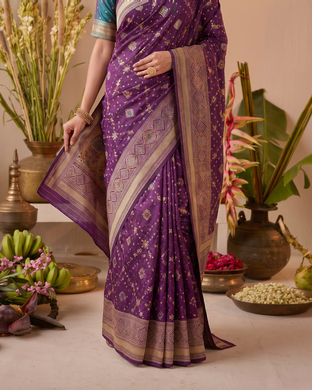 Anindita Diagonal Lattice Zari Silk Saree with Decorative Pallu - Purple - lower closeup