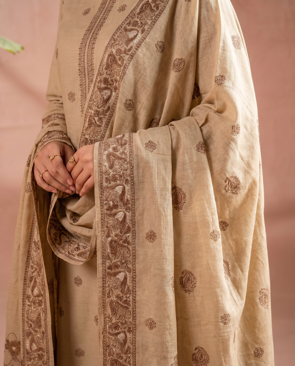 Beige Salwar Suit Set - dupatta