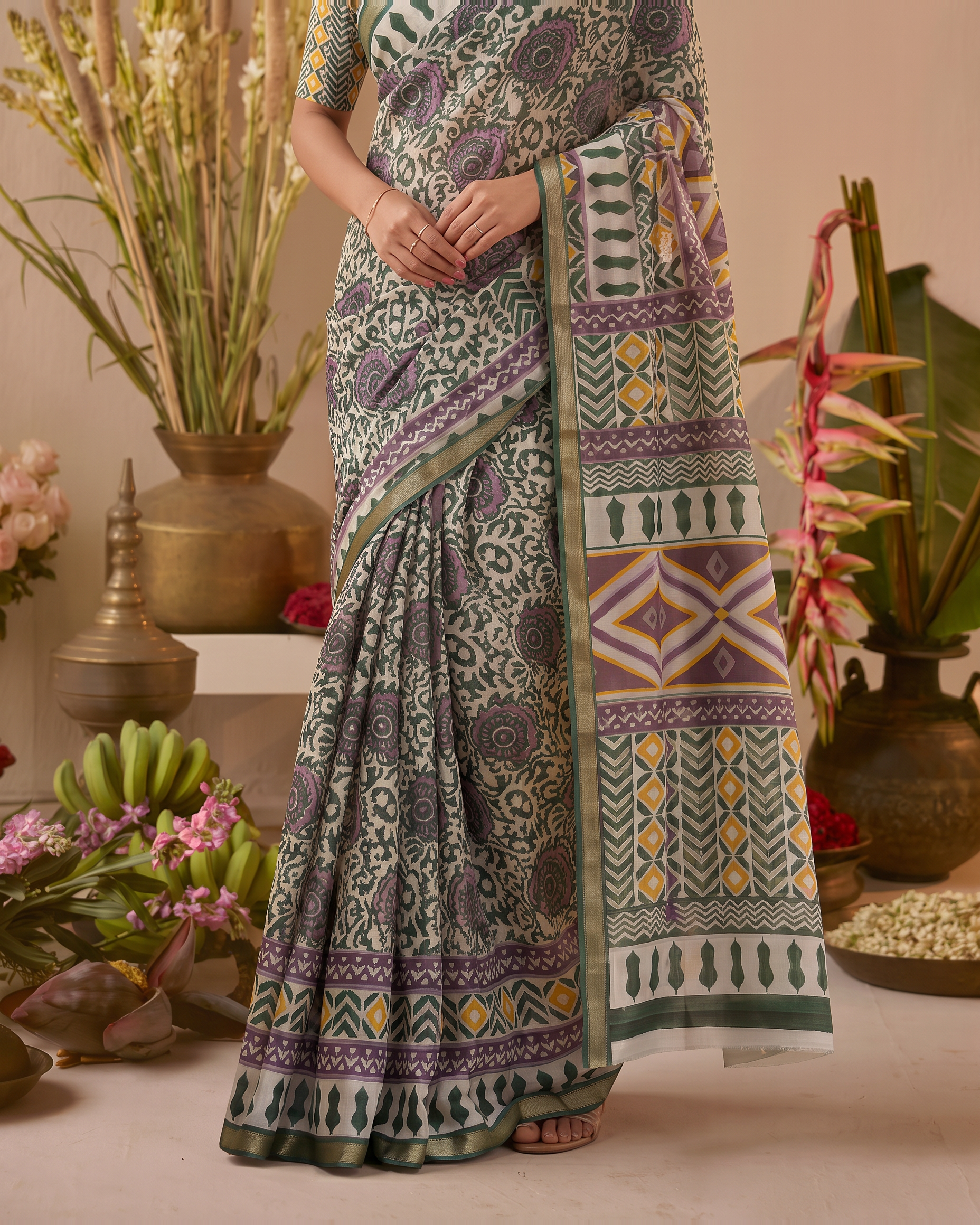 Black Pure Cotton Batik Print Saree - Mehndi Green - upper closeup