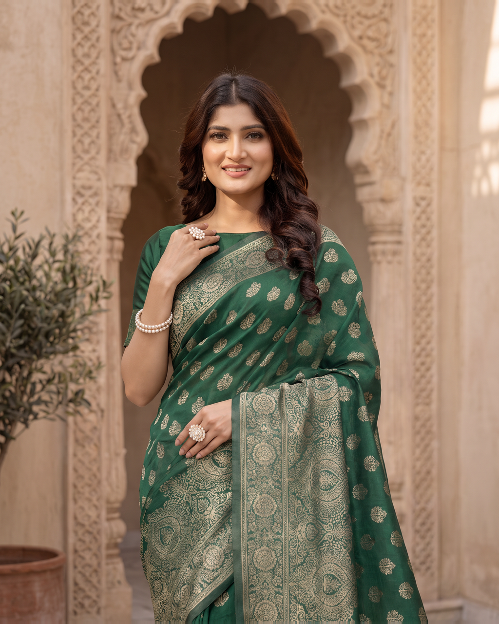 Charulata Medallion Motif Silk Saree - Dark Green - upper closeup