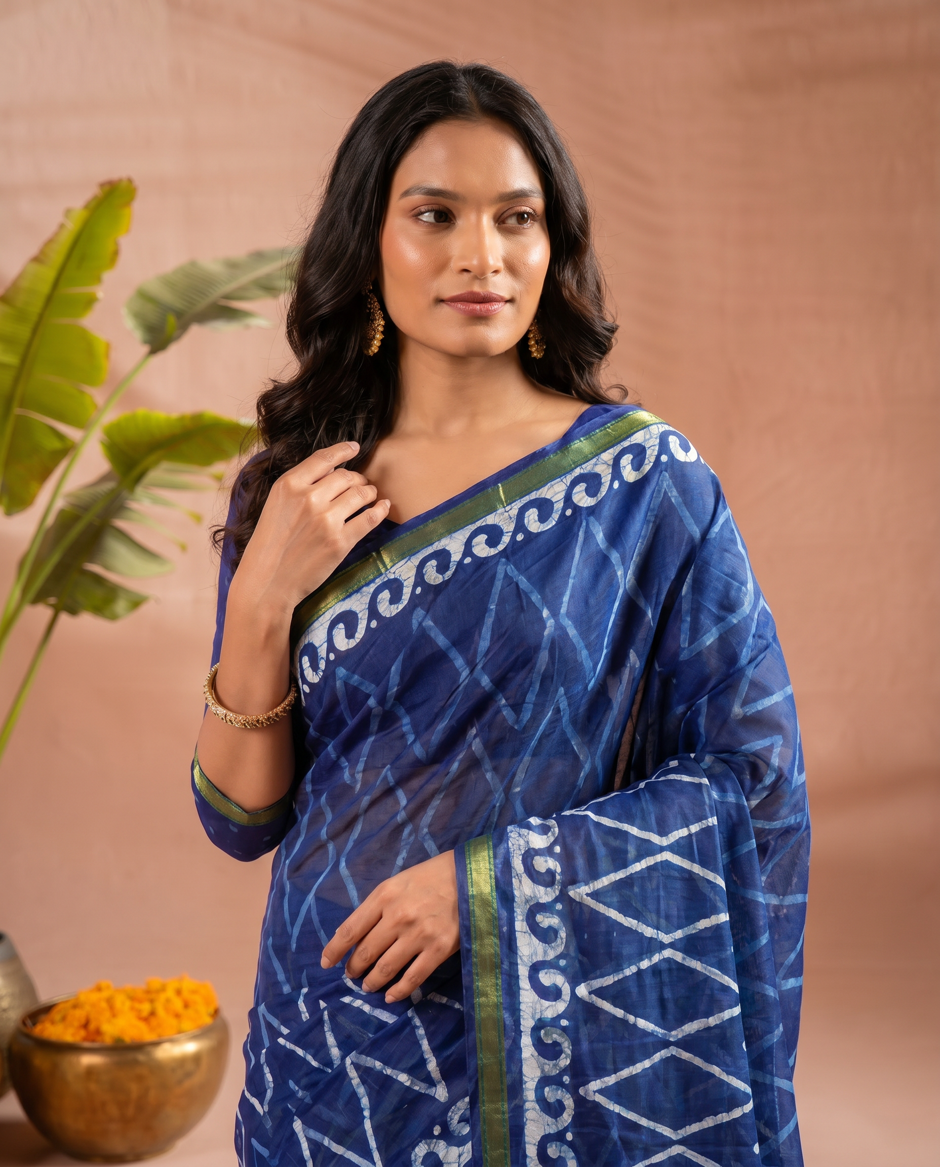 Classic Dark Green Ethnic Print Pure Cotton Saree with Traditional Motifs - output 1 - 04 upper closeup