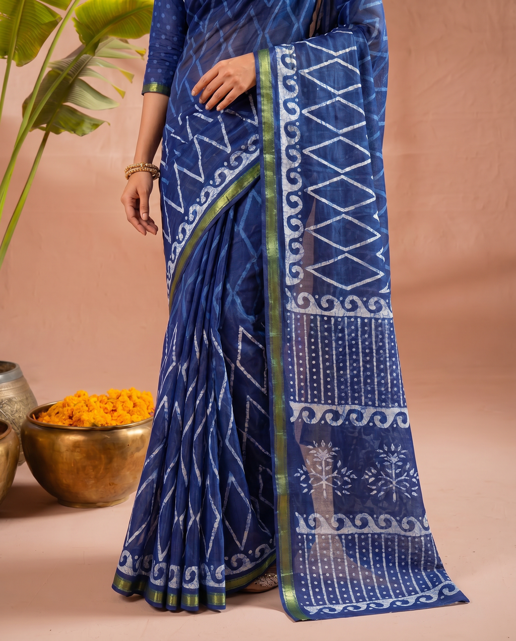 Classic Dark Green Ethnic Print Pure Cotton Saree with Traditional Motifs - output 1 - 05 lower closeup