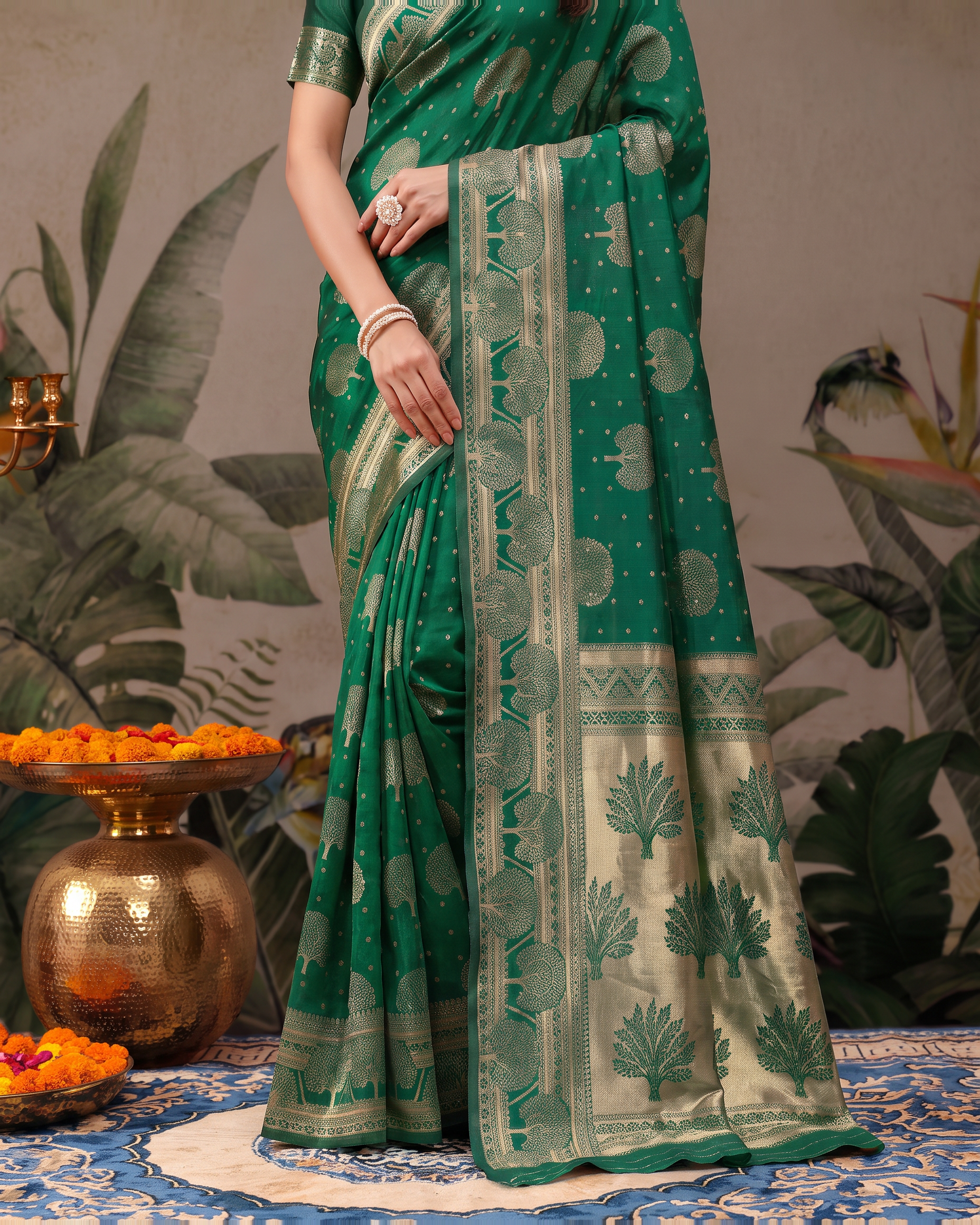 Devangana Heritage Drape Silk Saree - Dark Green - lower border closeup