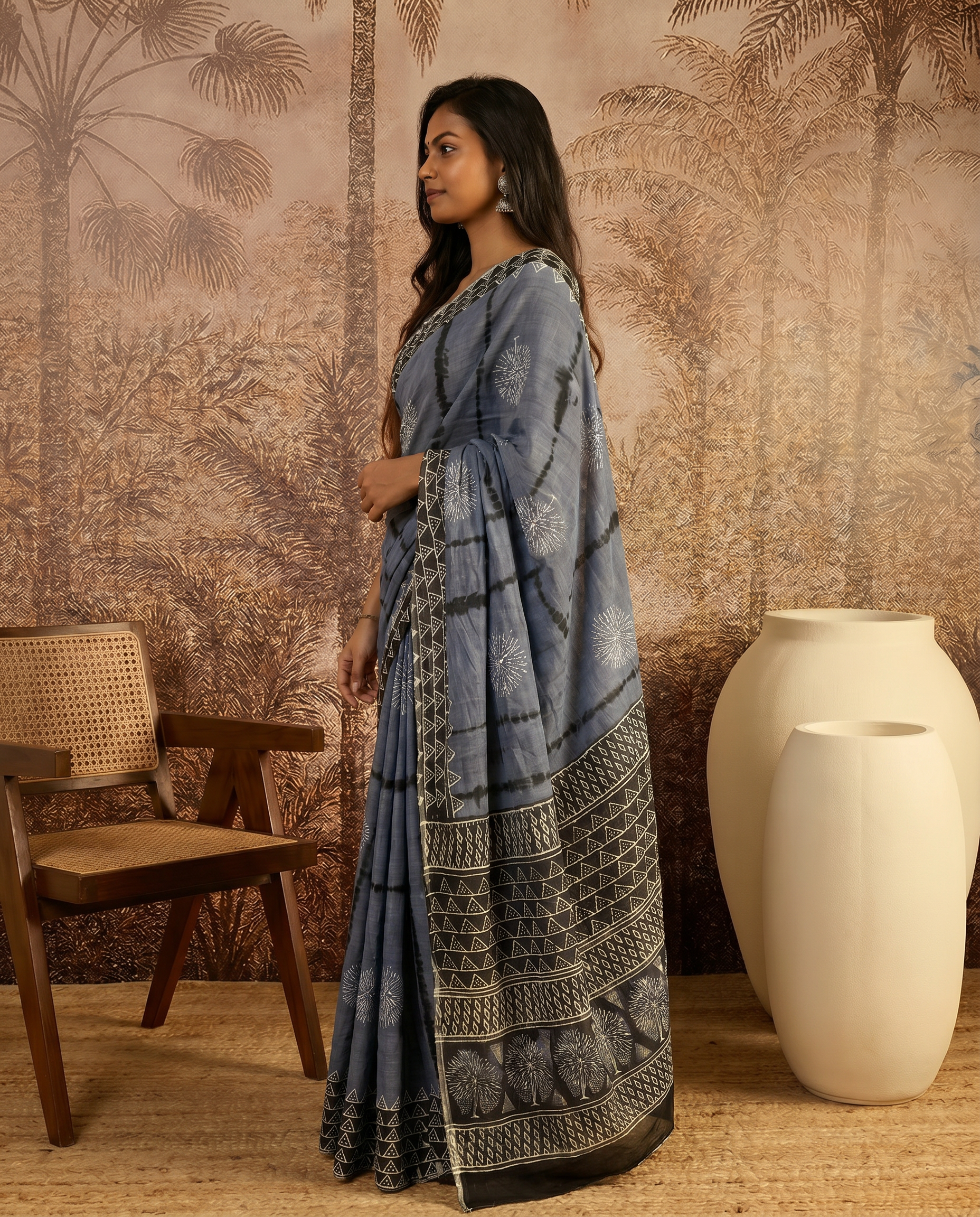 Elegant Pure Cotton Grey Saree with Black Border & Ethnic Print - output 0 - 03 side