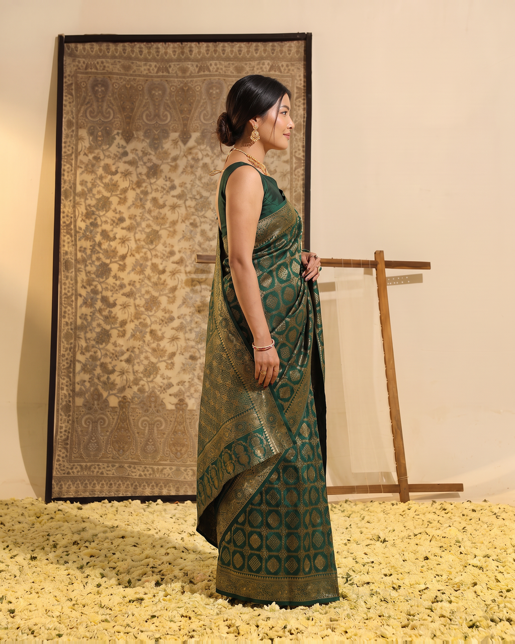 Ira Box Pattern Festive Saree with Modern Designer Pallu - Green - side