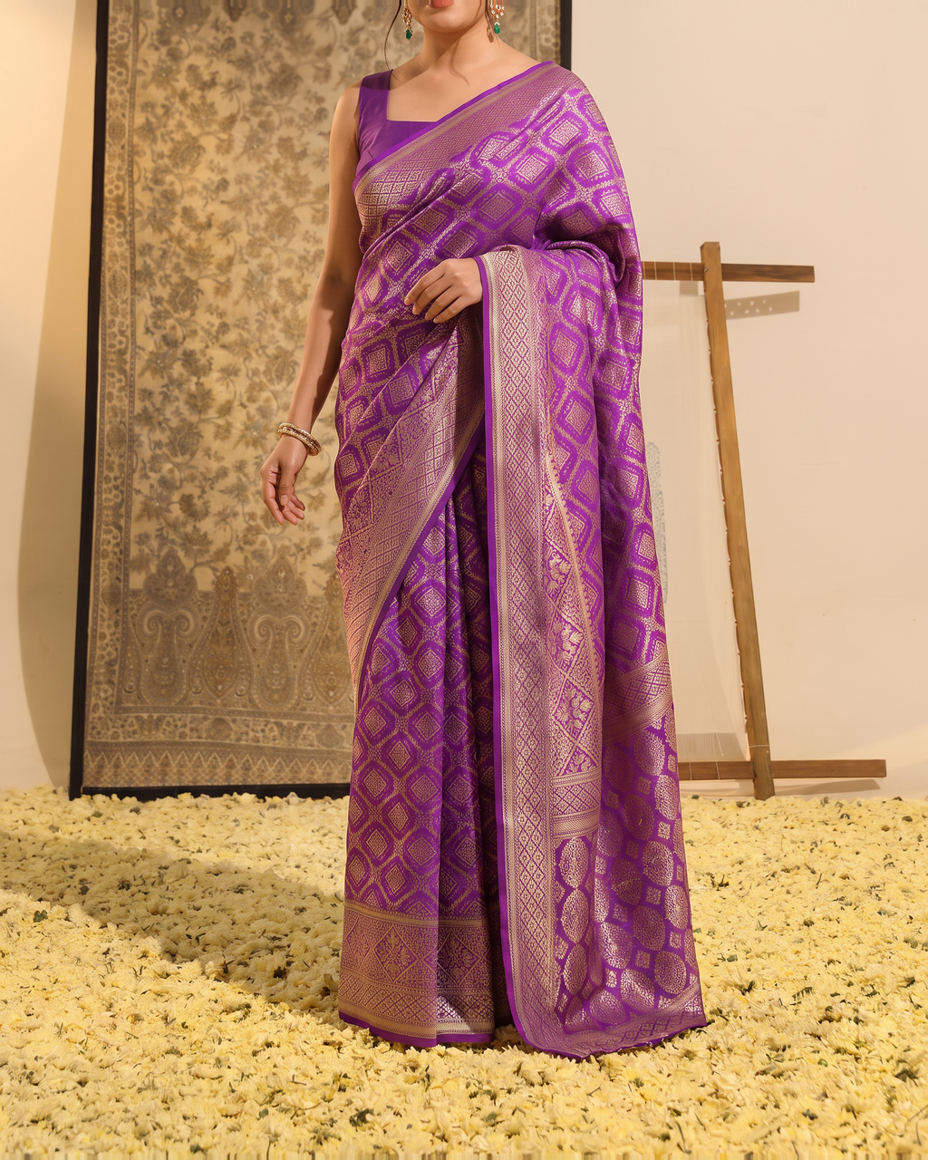 Ira Box Pattern Festive Saree with Modern Designer Pallu - Purple - lower closeup