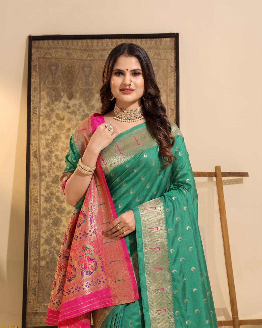 Ira Heritage Zari Pallu Paithani Silk Saree - Aqua Green - upper closeup