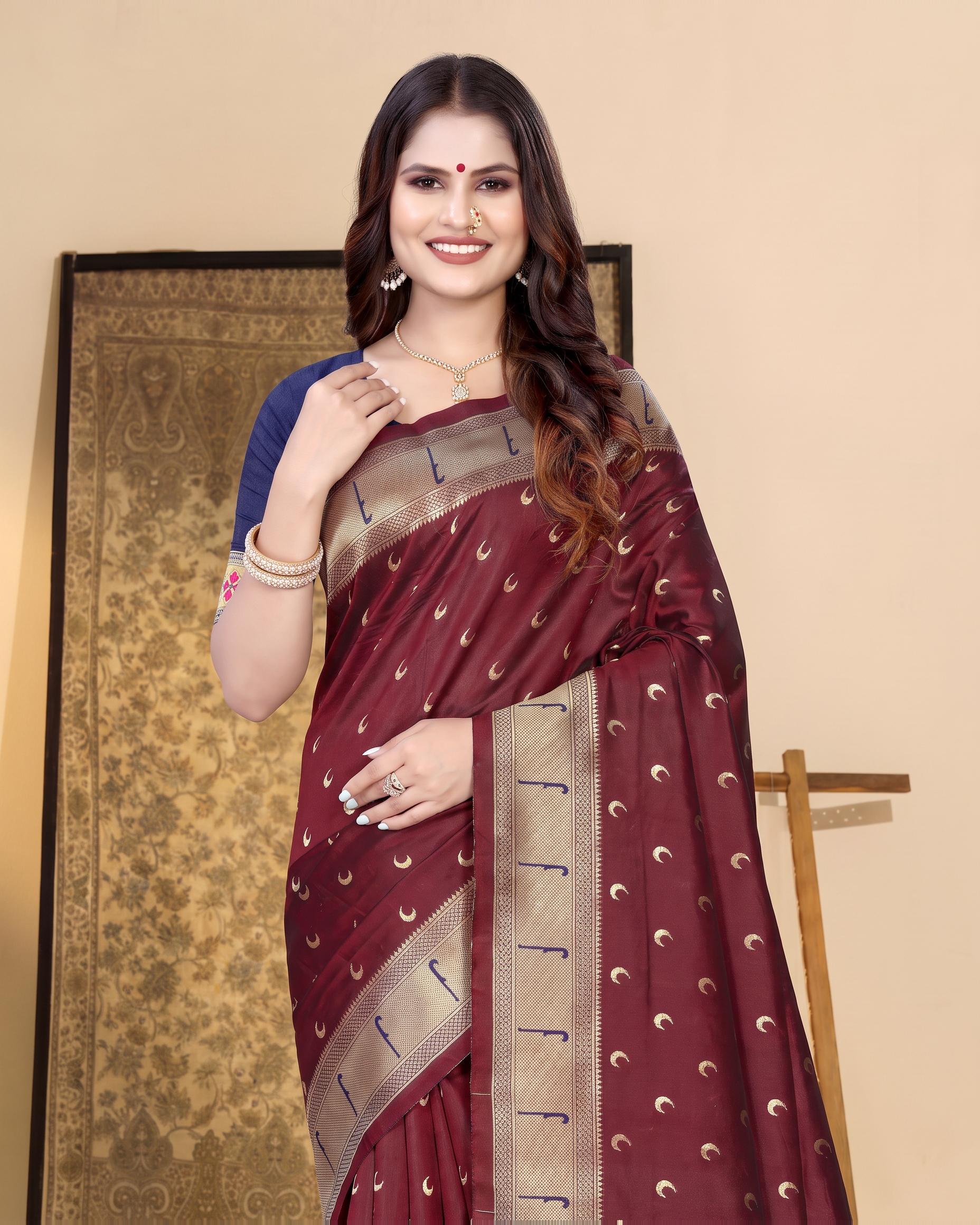Ira Heritage Zari Pallu Paithani Silk Saree - Maroon - upper closeup