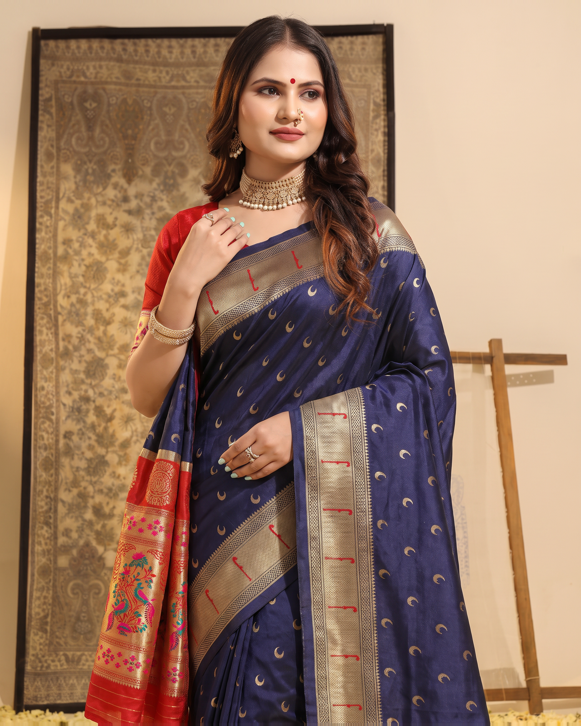 Ira Heritage Zari Pallu Paithani Silk Saree - Navy Blue - upper closeup
