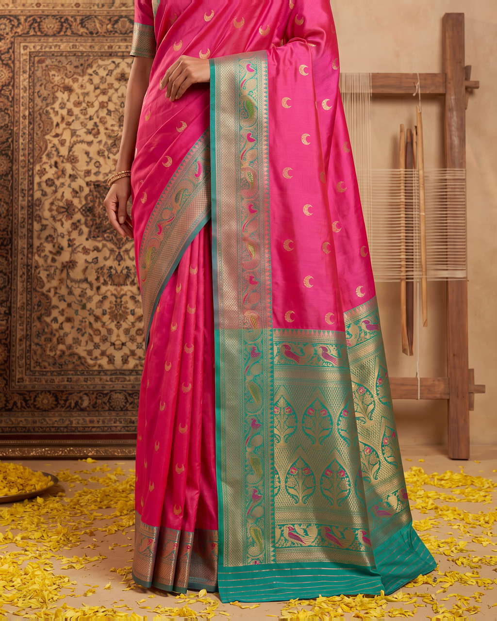 Ira Heritage Zari Pallu Paithani Silk Saree - Rani Pink - lower closeup