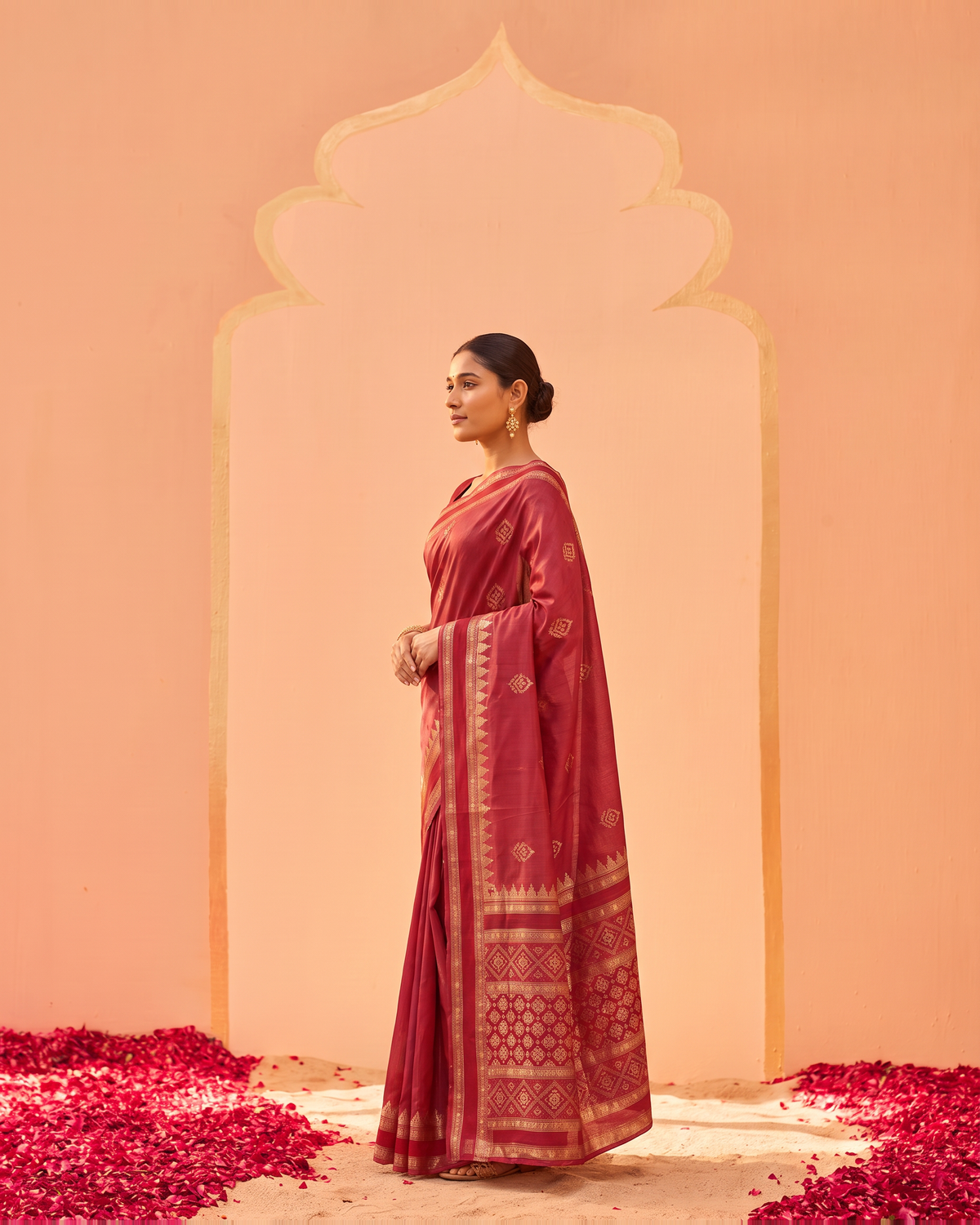 Kadambari Temple Motif Zari Silk Saree with Checked Pallu - Maroon - side