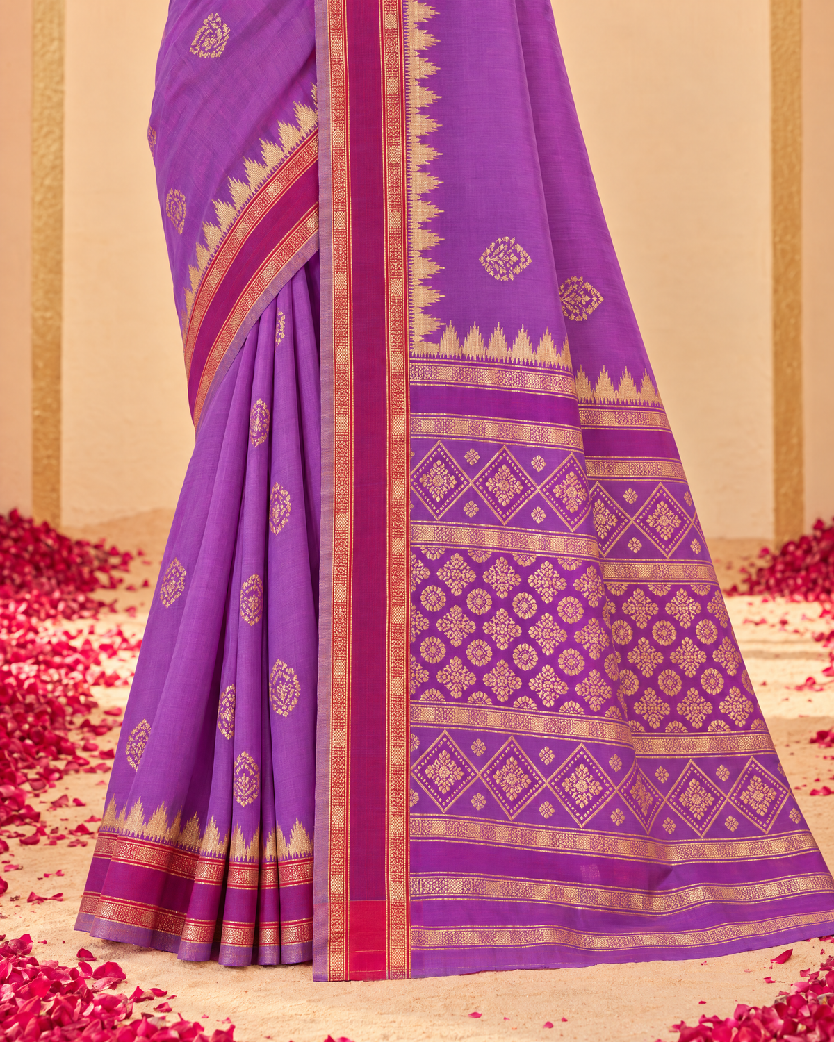 Kadambari Temple Motif Zari Silk Saree with Checked Pallu - Purple - lower closeup